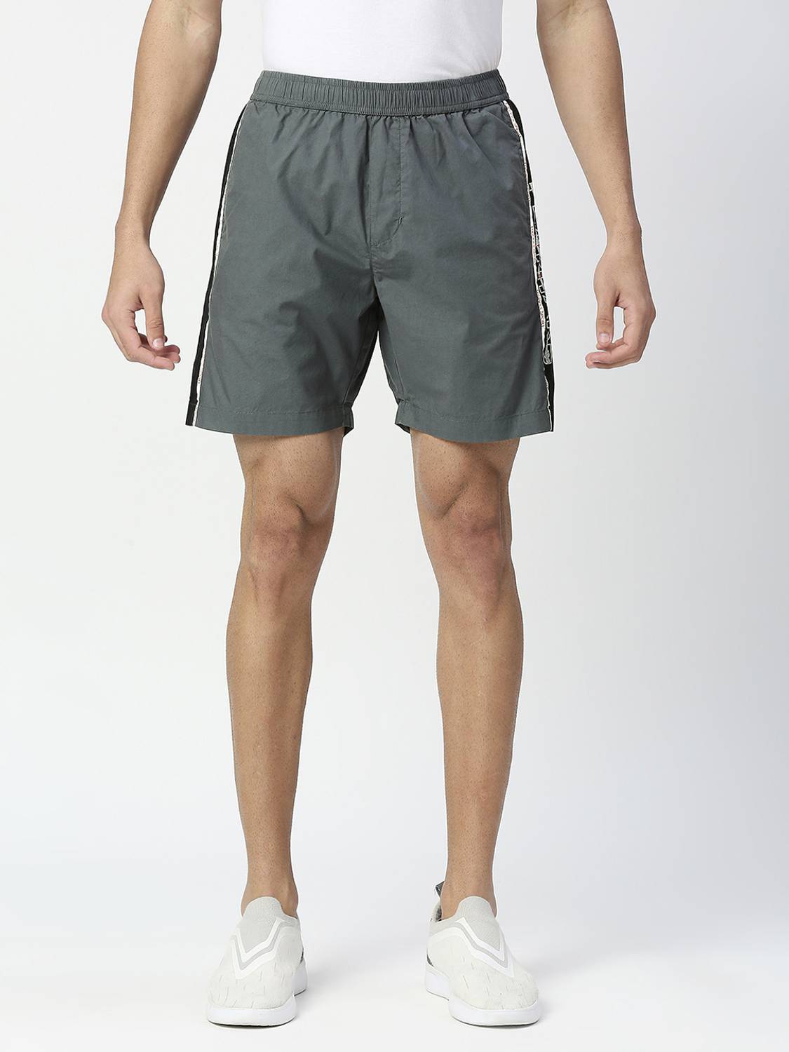 bEEVEE Solid Men Grey Regular Shorts