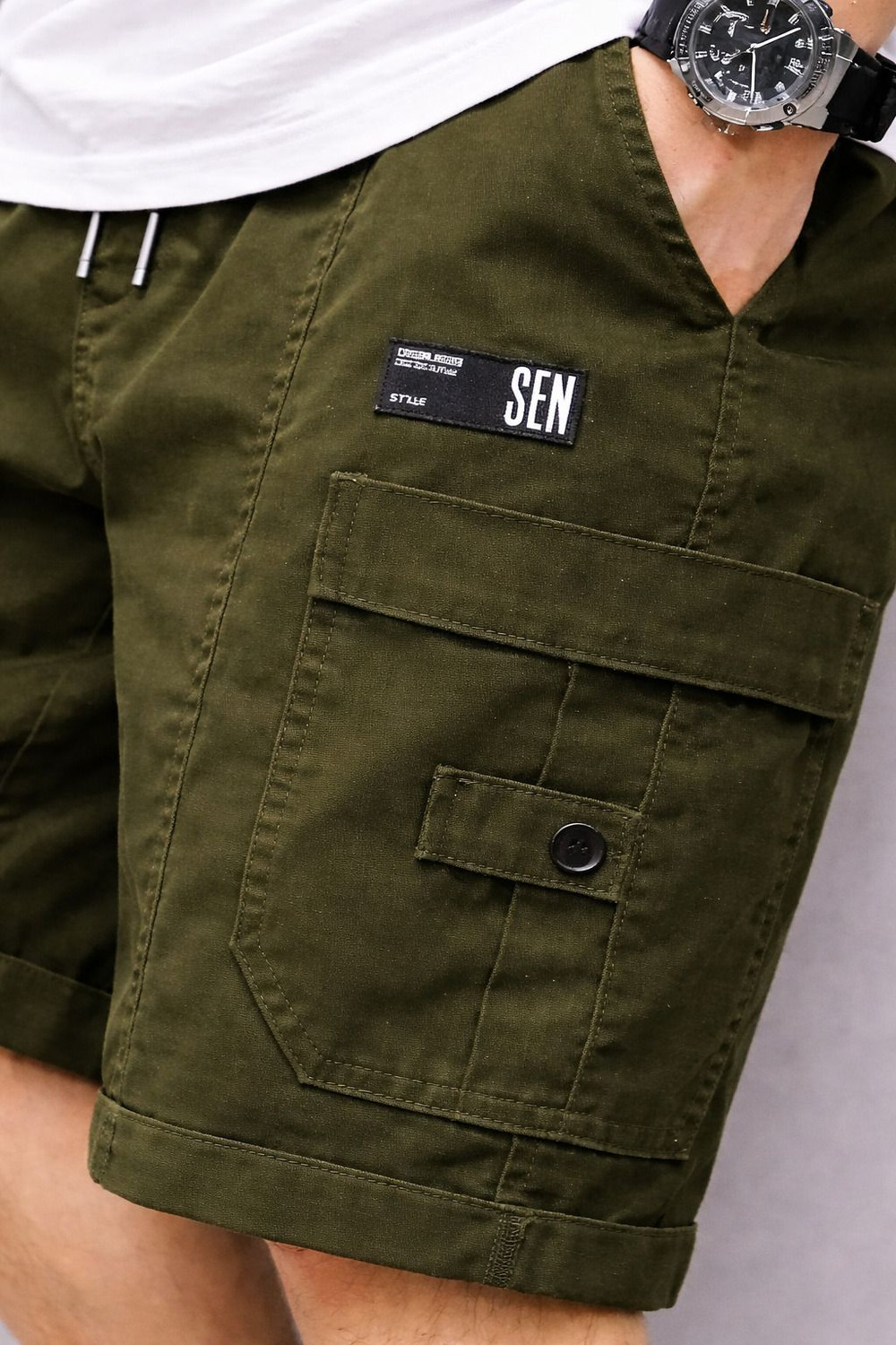 Image of UWALD CREATION Solid Men Green Cargo Shorts