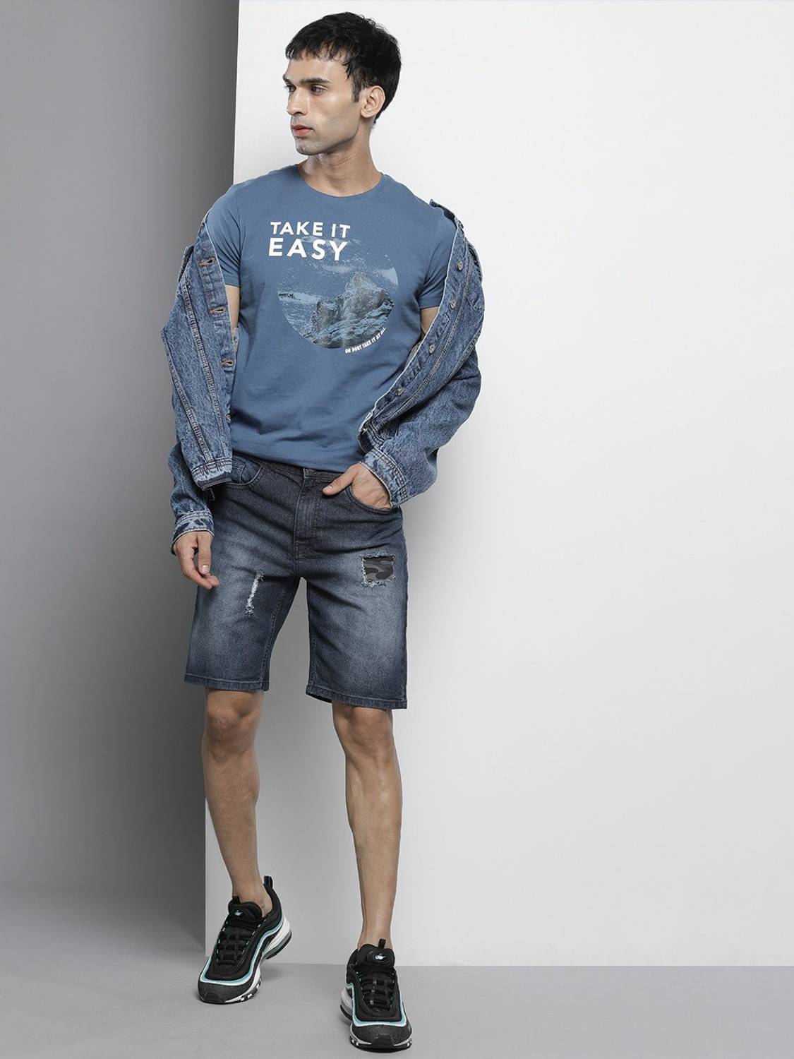 The Indian Garage Co. Solid Men Dark Blue Denim Shorts - Image 5