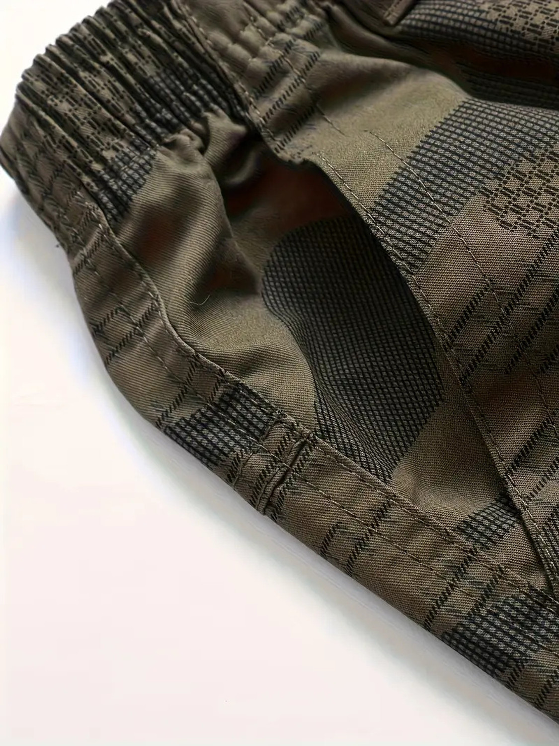Image of sti Military Camouflage, Printed, Geometric Print Men Multicolor Cargo Shorts