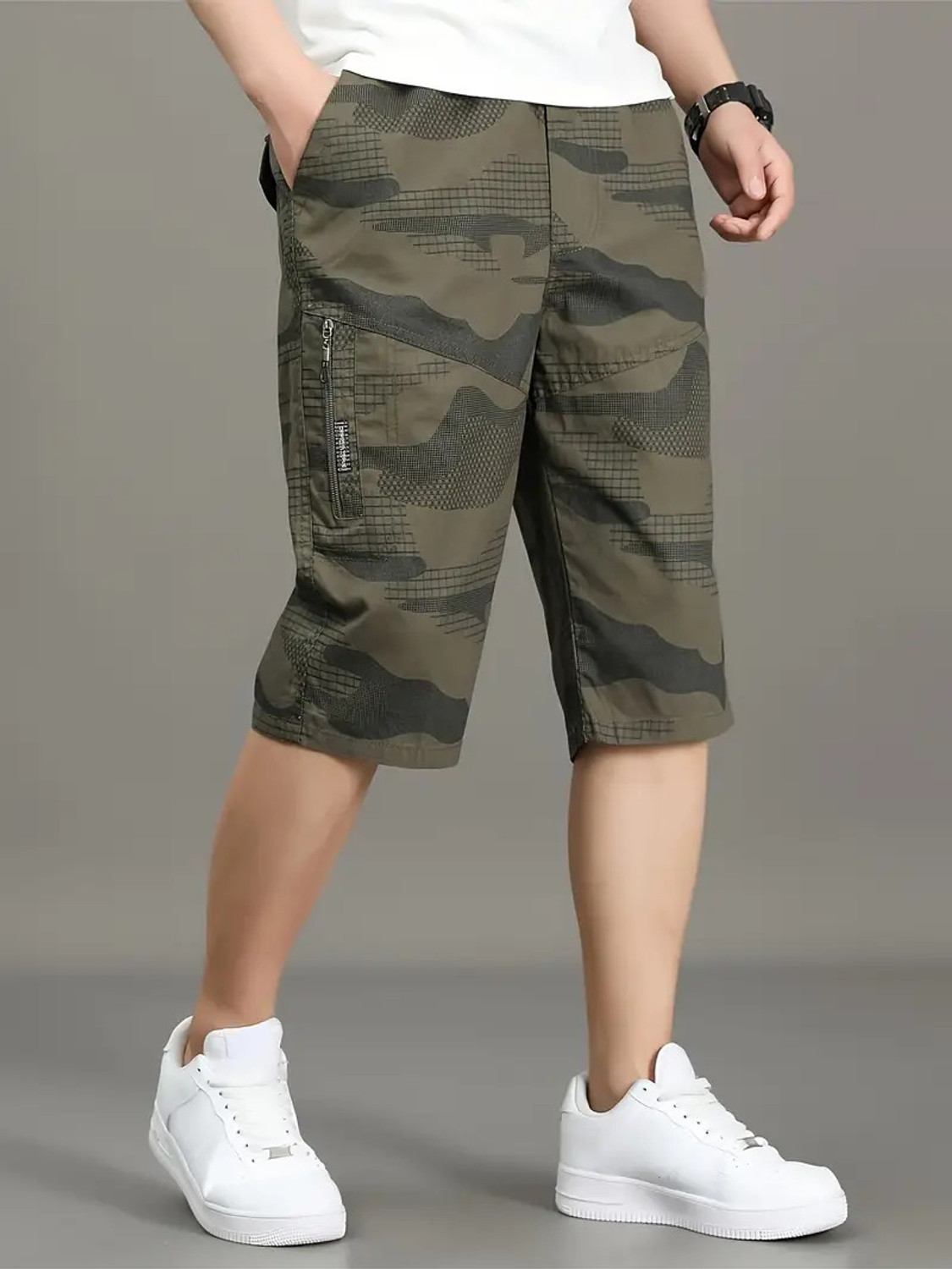 Image of sti Military Camouflage, Printed, Geometric Print Men Multicolor Cargo Shorts