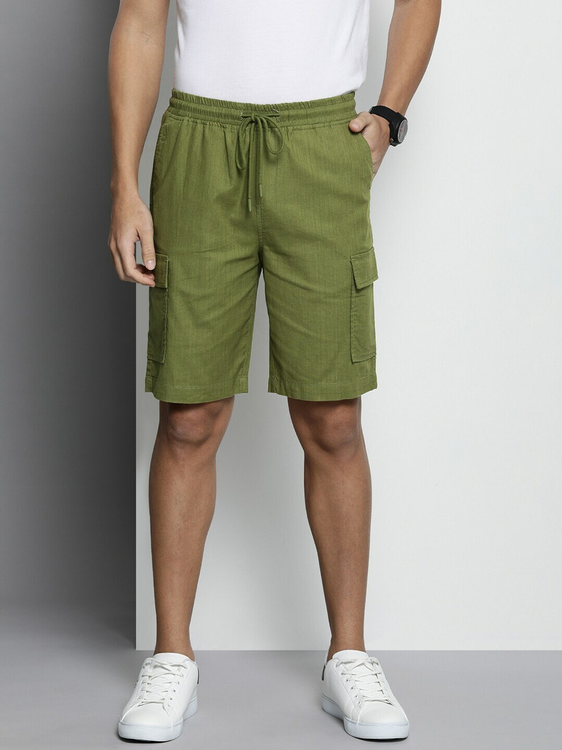 Image of The Indian Garage Co. Solid Men Green Cargo Shorts
