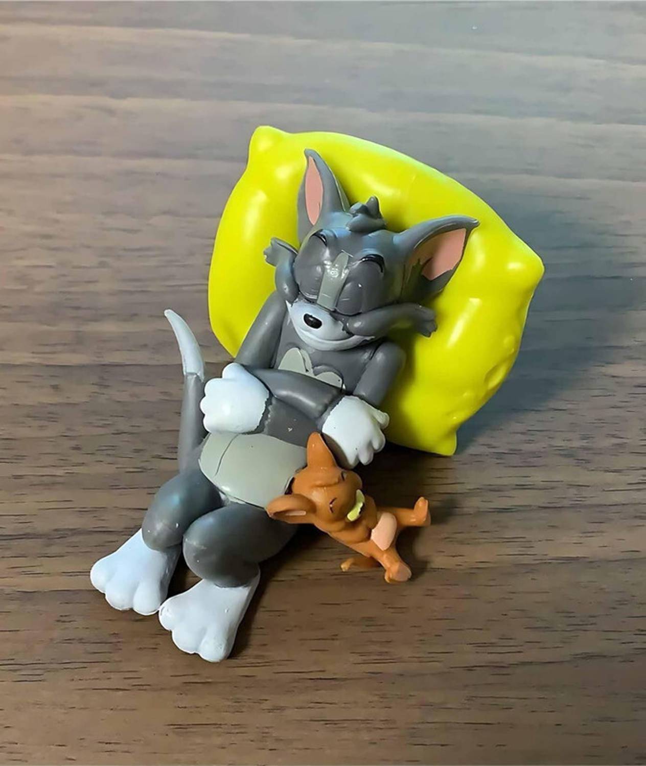 LOVMOTO Car Dashboard Accessories Toy Cartoon Figurine Interior