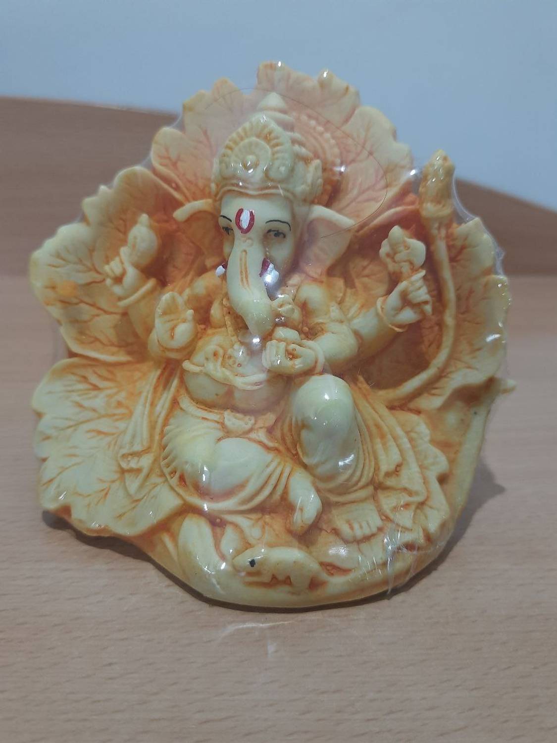 No Information Decorative Showpiece - 9 cm