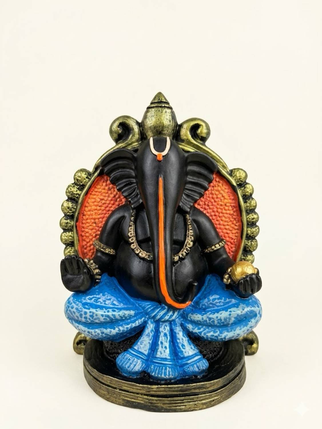 HoneyHugz Decorative Showpiece - 16 cm