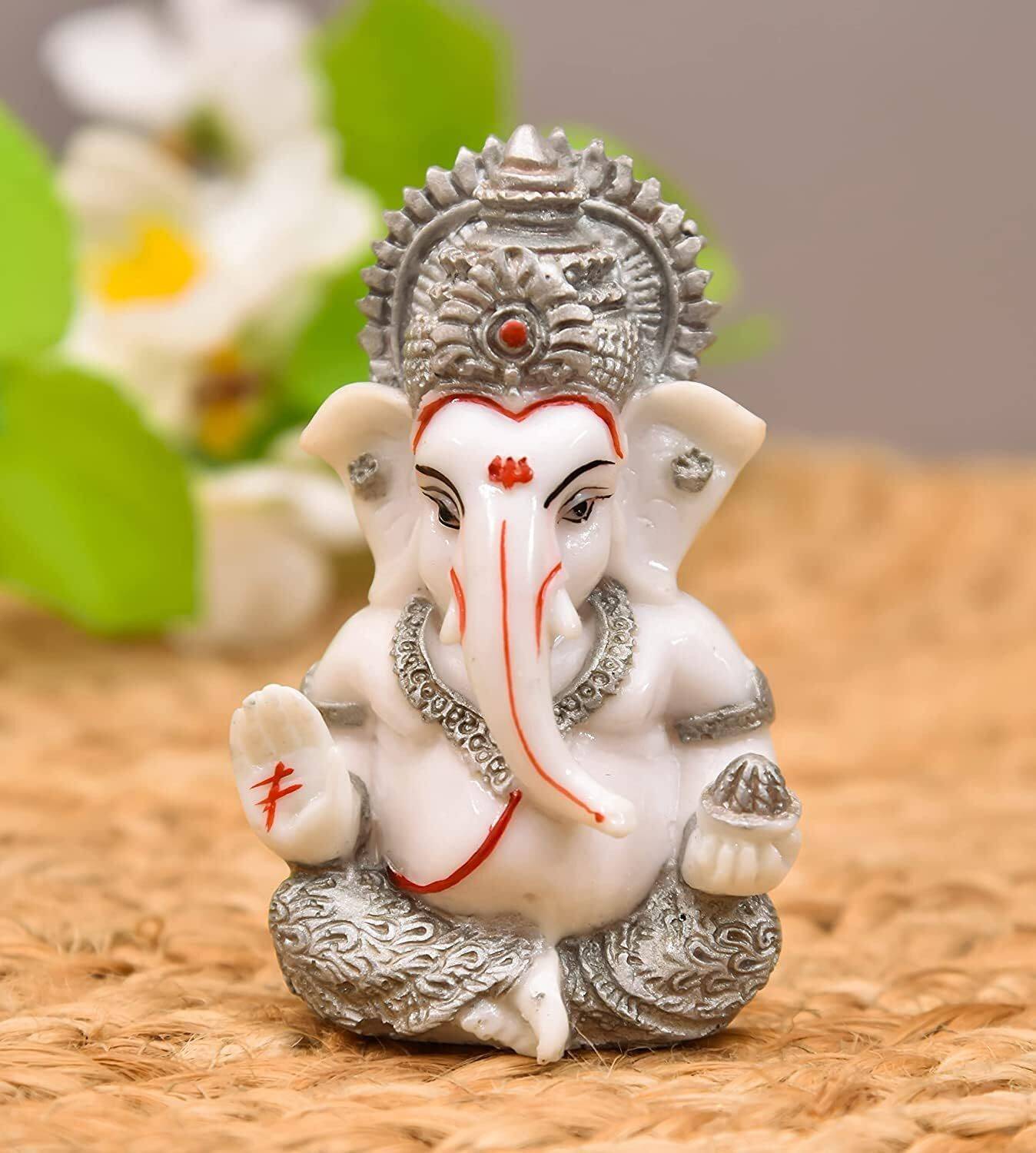 Artyog Premium Polyresin Ganesha Idol for Car Dashboard, God of Success & Luck, 3 Inch Decorative Showpiece  -  7.6 cm