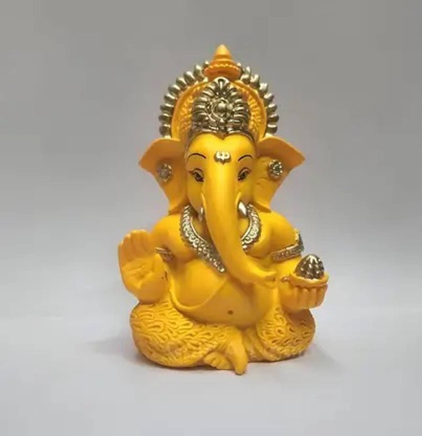 LAKHI HANDICRAFT lord Ganesha idol for Car dashboards shri ganpati murti for decoration Decorative Showpiece  -  9 cm