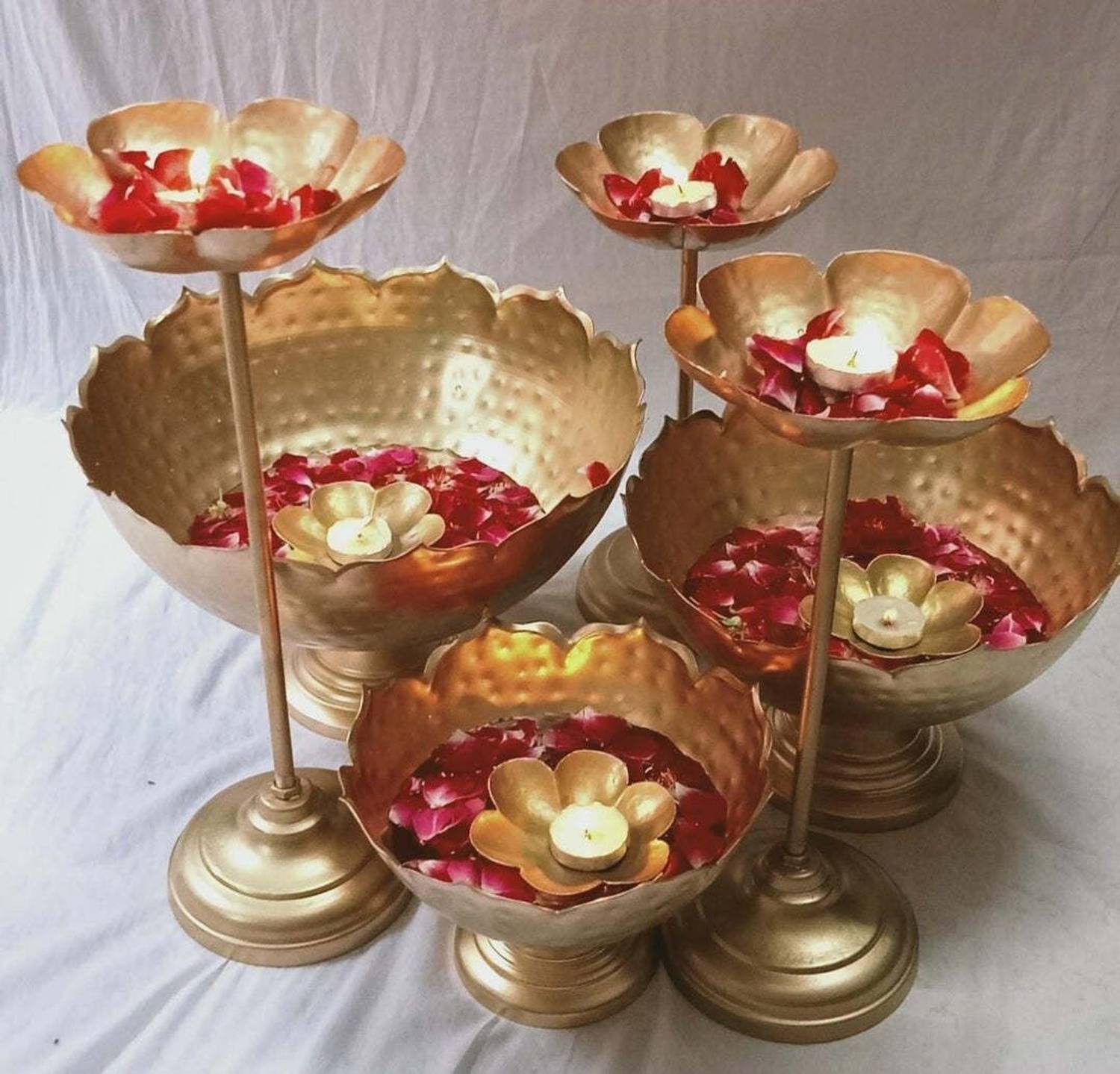 DecentDecorInc Taj urli bowl set 3 tealight candle holder & floating diya stand diwali decor Decorative Showpiece  -  36 cm