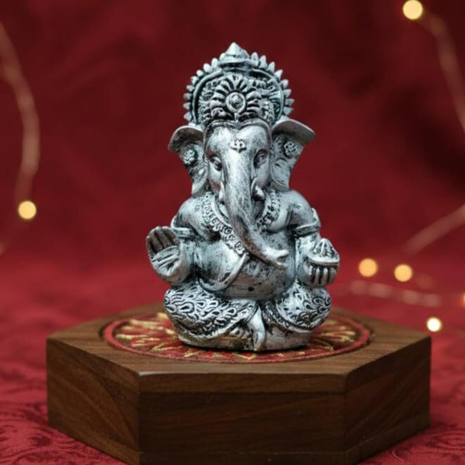 Arnavira Ganesha Statue | Ganesh Murti for Office Desk, & Ganpati Idol for Car Dashboard Decorative Showpiece - 8.7 cm
