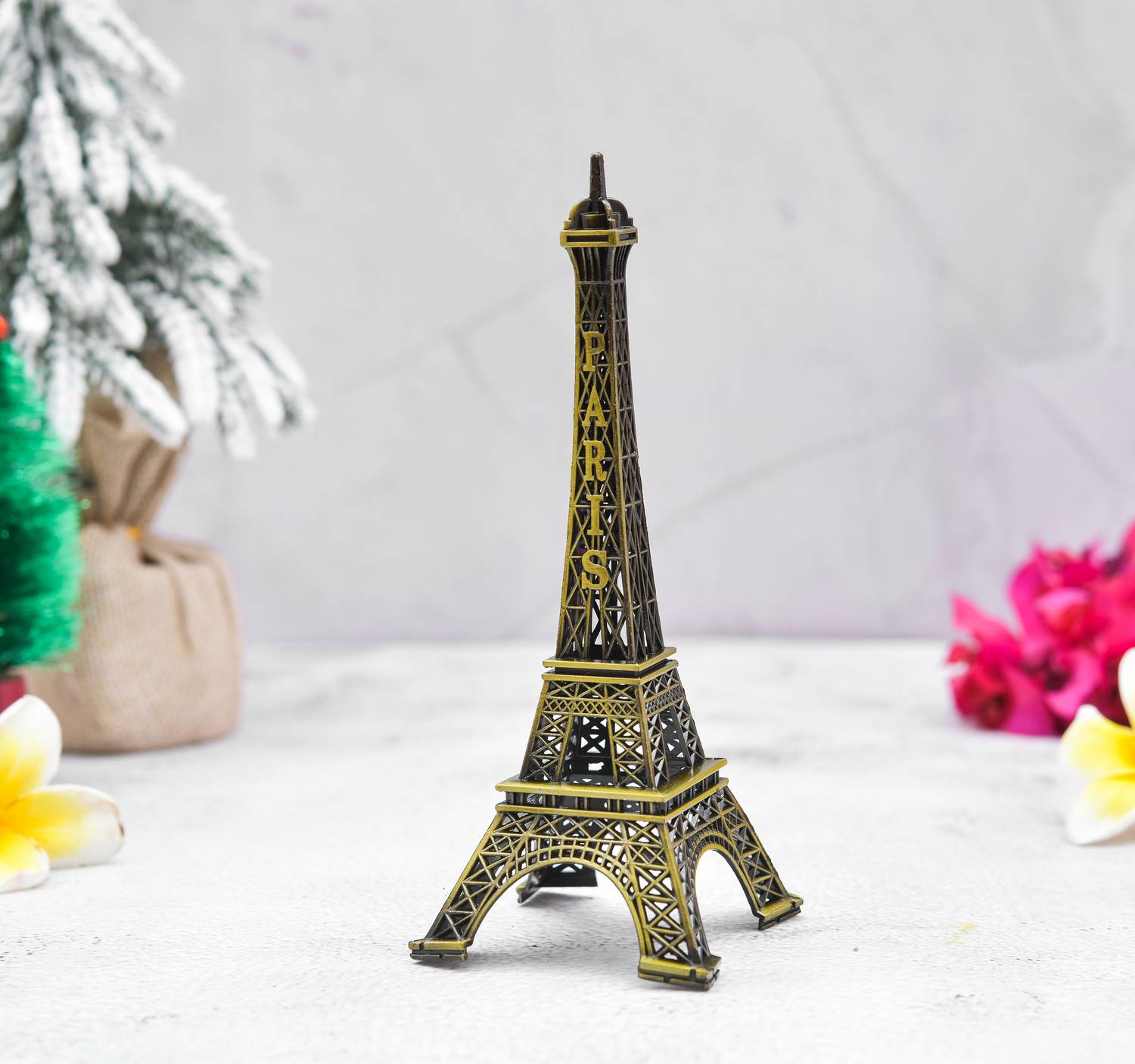 Archna Handicraft Antique Finish Metal Paris Eiffel Tower Metal Craft Famous Landmark(Size 4 inch) Decorative Showpiece - 30 cm
