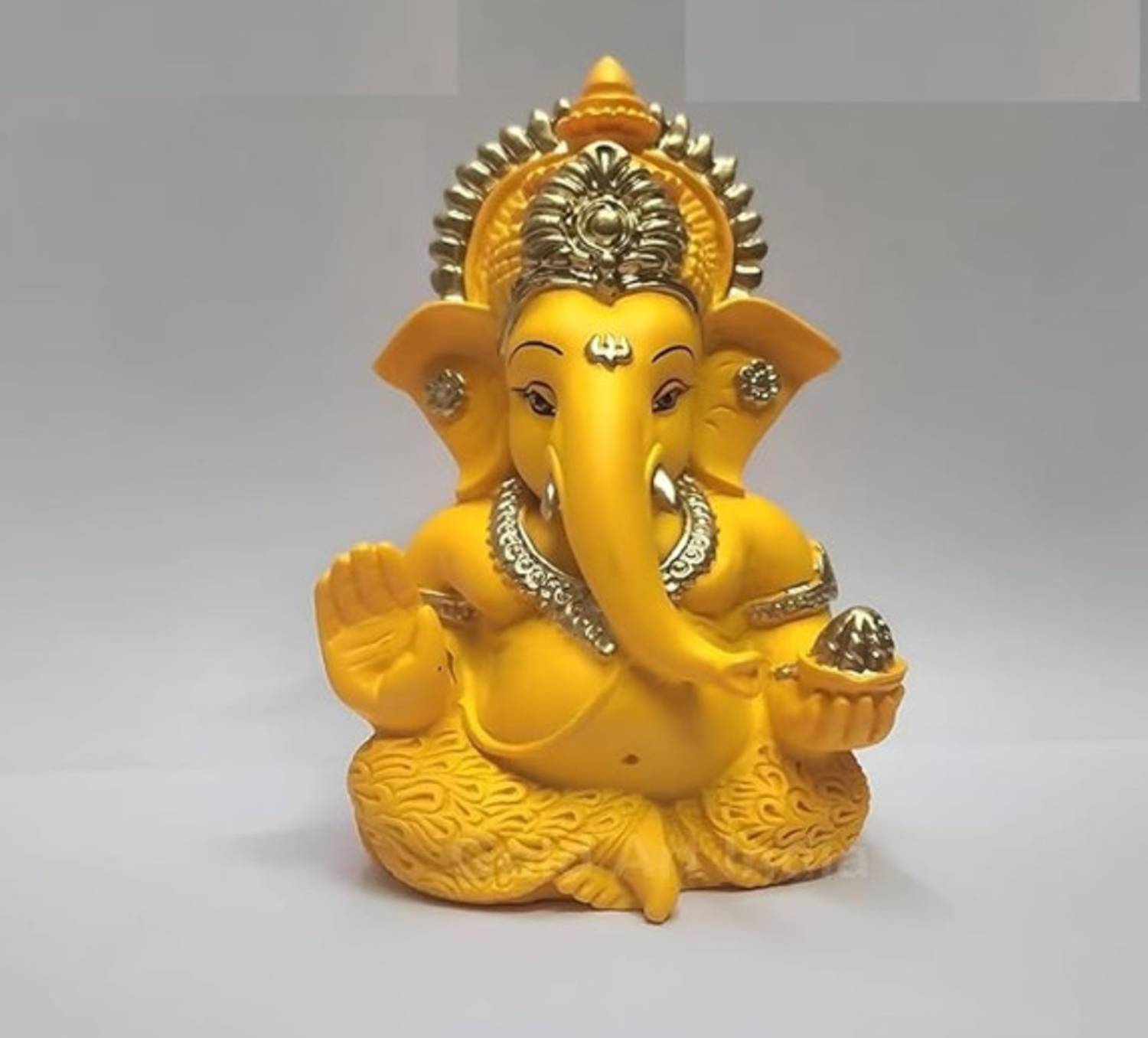 SHIVSHAKTIMURTI Ganesha murti for Office Desk, & Ganpati Idol for Car Dashboard Decorative Showpiece  -  8 cm