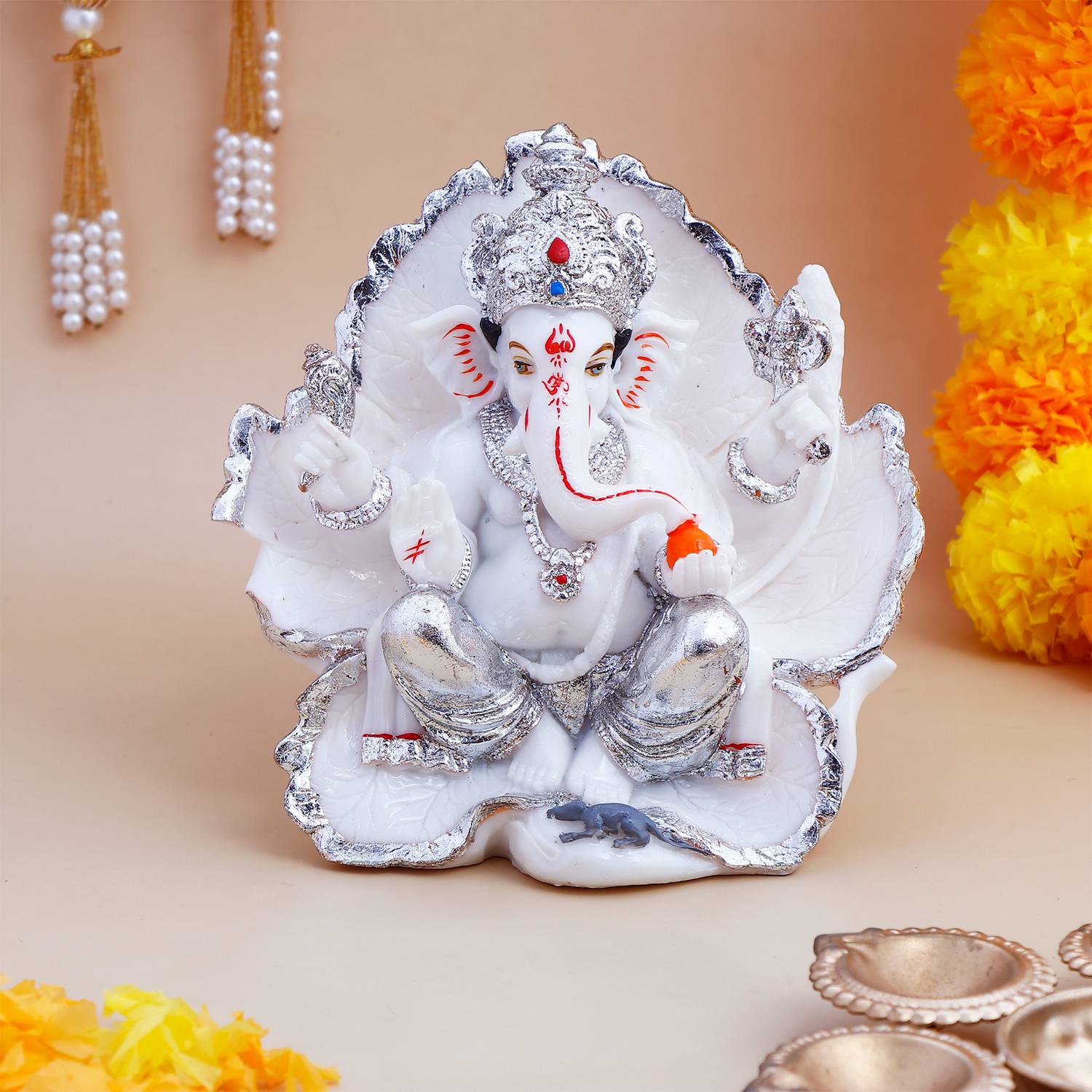 ARCHIES Magestic Ganesha Idol with Silver Emblishment Decorative Showpiece - 16 cm