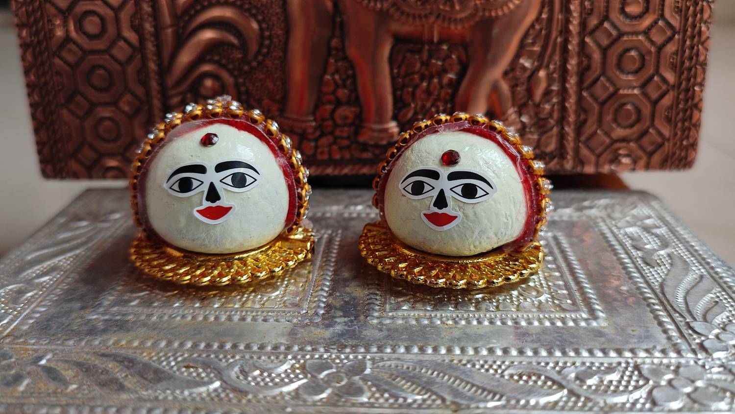 OM HANDICRAFTS RIDDHI SIDDHI IDOL Decorative Showpiece - 3.5 cm