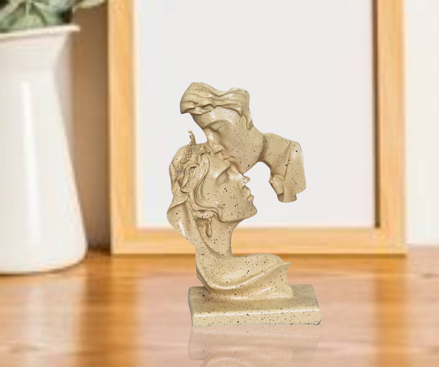 BECKON VENTURE Romantic Couple Statue for Home Decor-A Symbol of Eternal Bonding & Affection" Decorative Showpiece  -  24 cm
