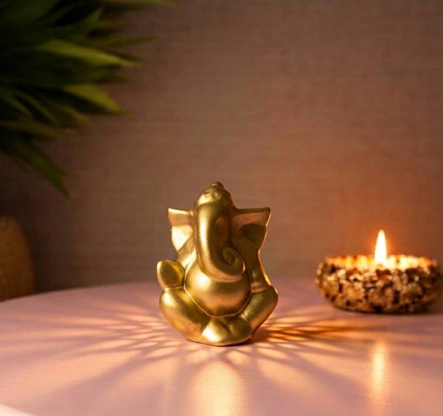 hubs Ganesha idol Decorative Showpiece - 9 cm