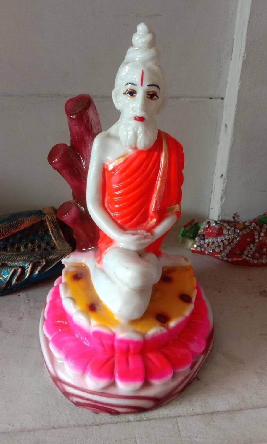 Amrah Handicraft Lonath Baba Idol Statue in White Colour in Stone Dust for Temple Decorative Showpiece - 14 cm