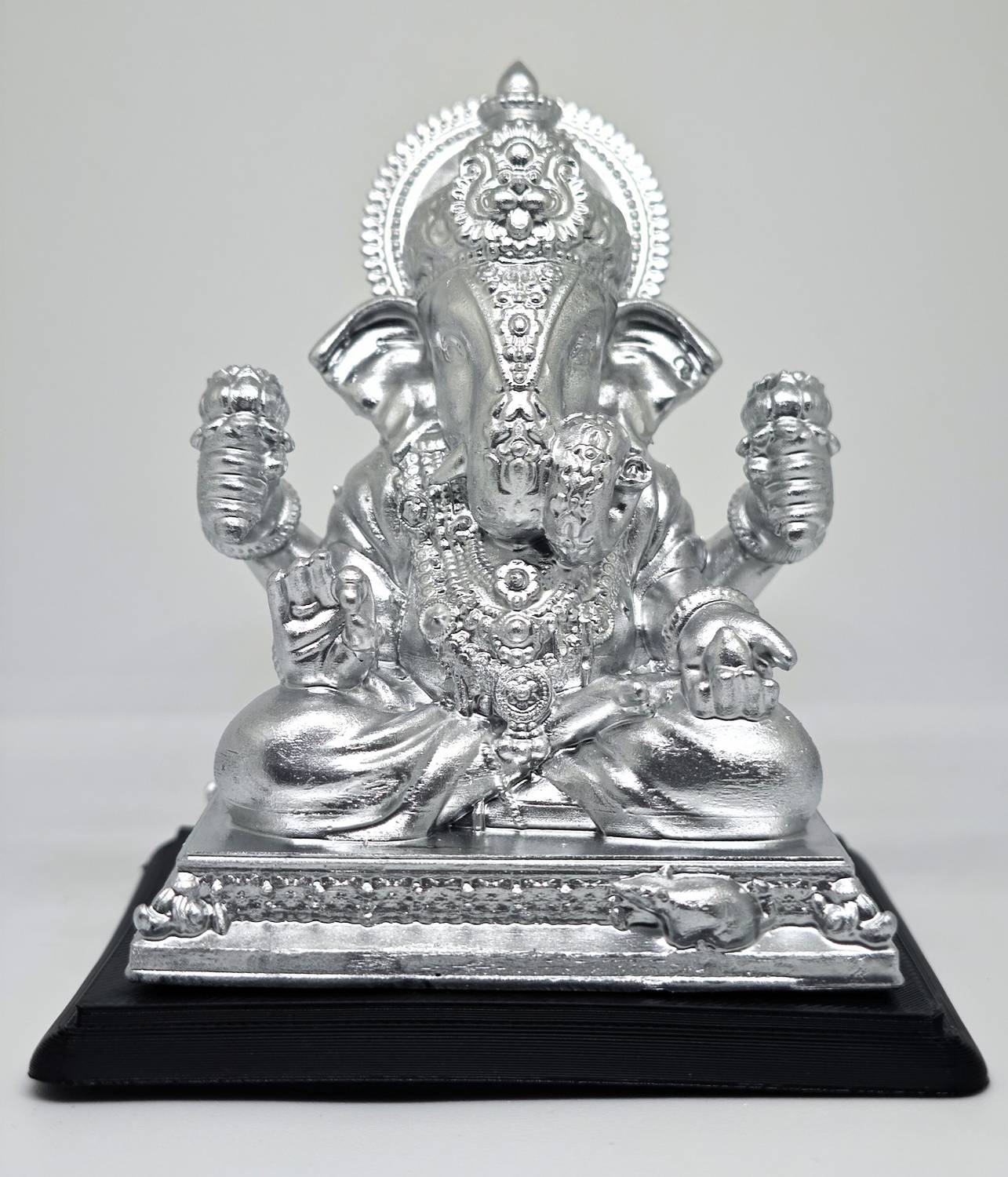 Goodmarts Lord Ganesha Idol – Elegant Ganpati Murti on Base for Home Temple Decorative Showpiece - 8 cm