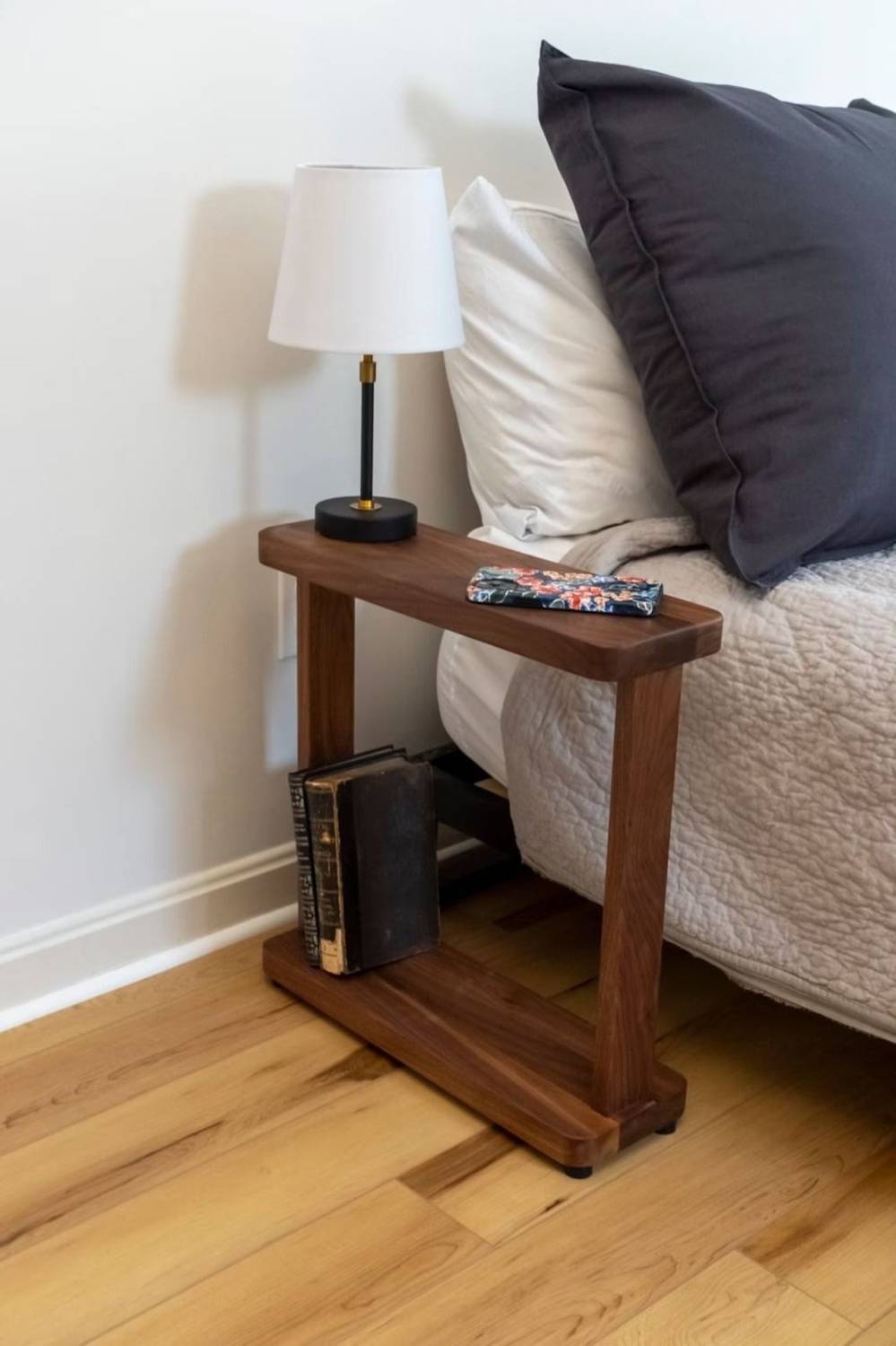 JHDECOR Solid sheesham wood bed/sofa side table for bed/living ro