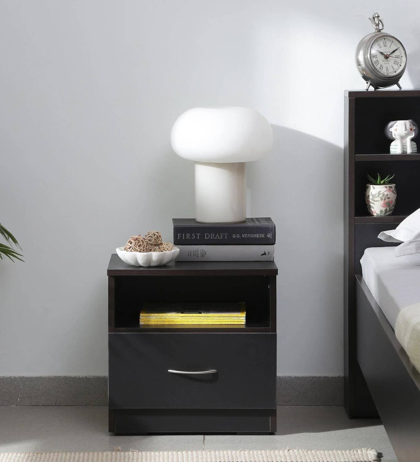 Mintwud from Pepperfry Kuruma Bedside Table/End Table For Bedroom