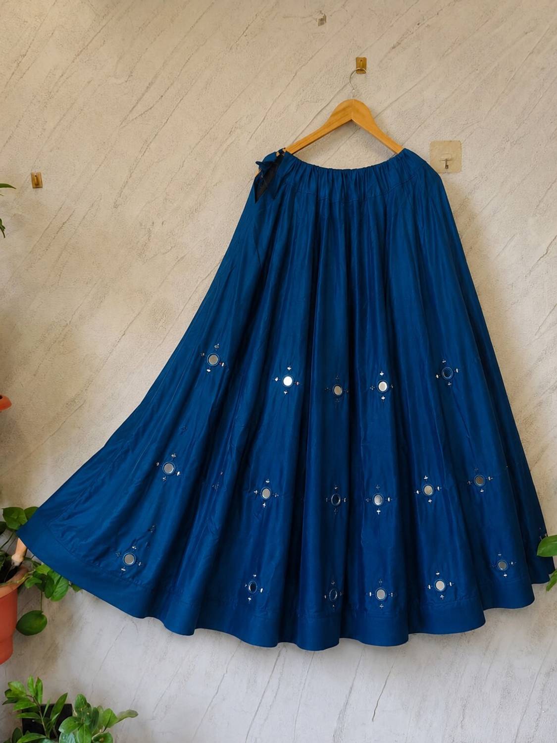 Desi Butik Embellished Blue Skirt - Image 4