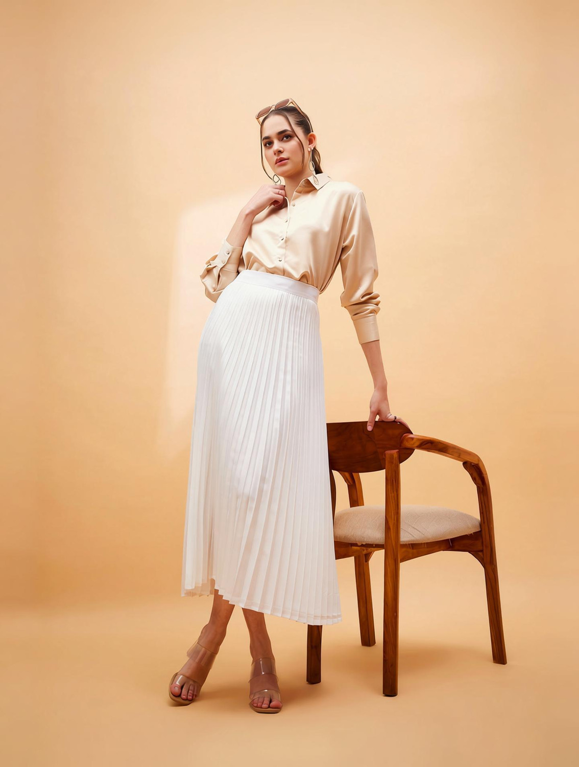 SASSAFRAS Solid Women Pleated White Skirt