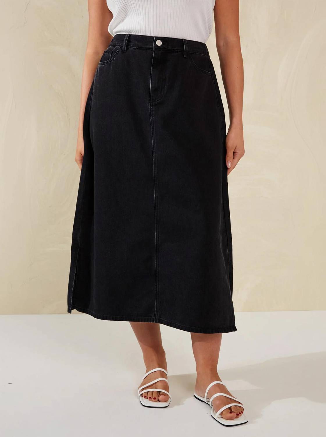 Achyutaya Fashion Solid Women A-line Black Skirt
