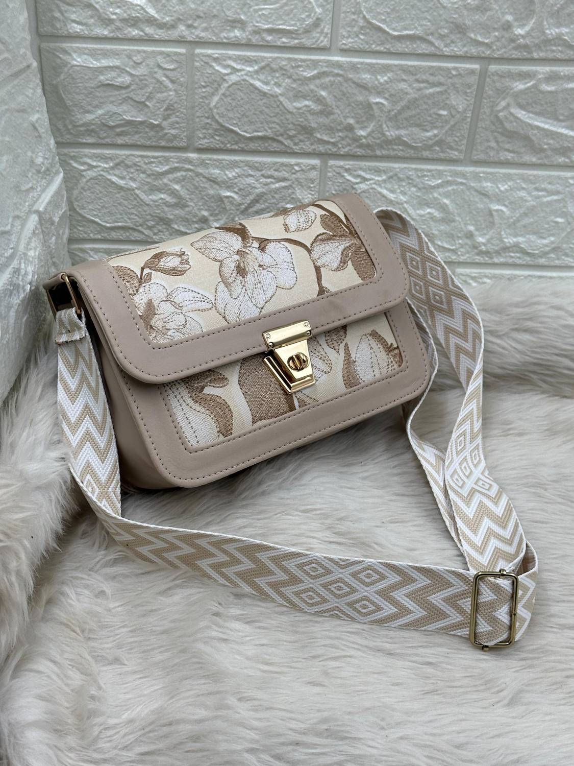 CATLIN Beige Floral Sling Bag - Image 5