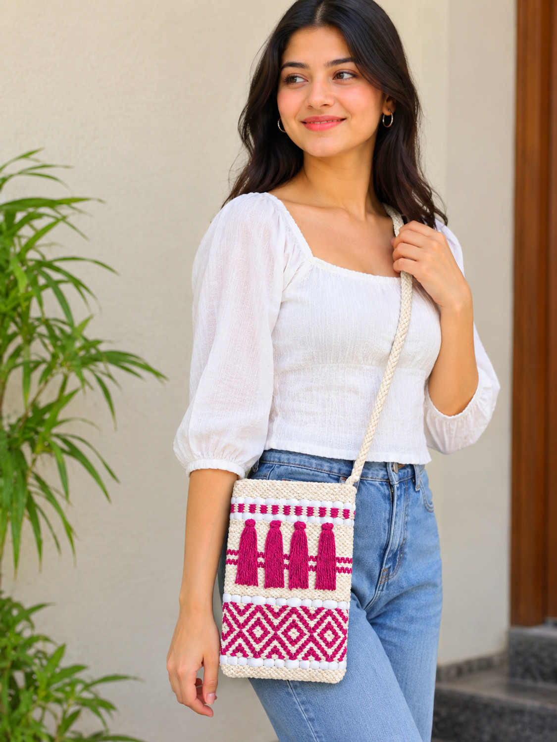Image of TARA HANDLOOM Pink, White Women Sling Bag 4 FRINGE PINK DIAMOND MOBILE