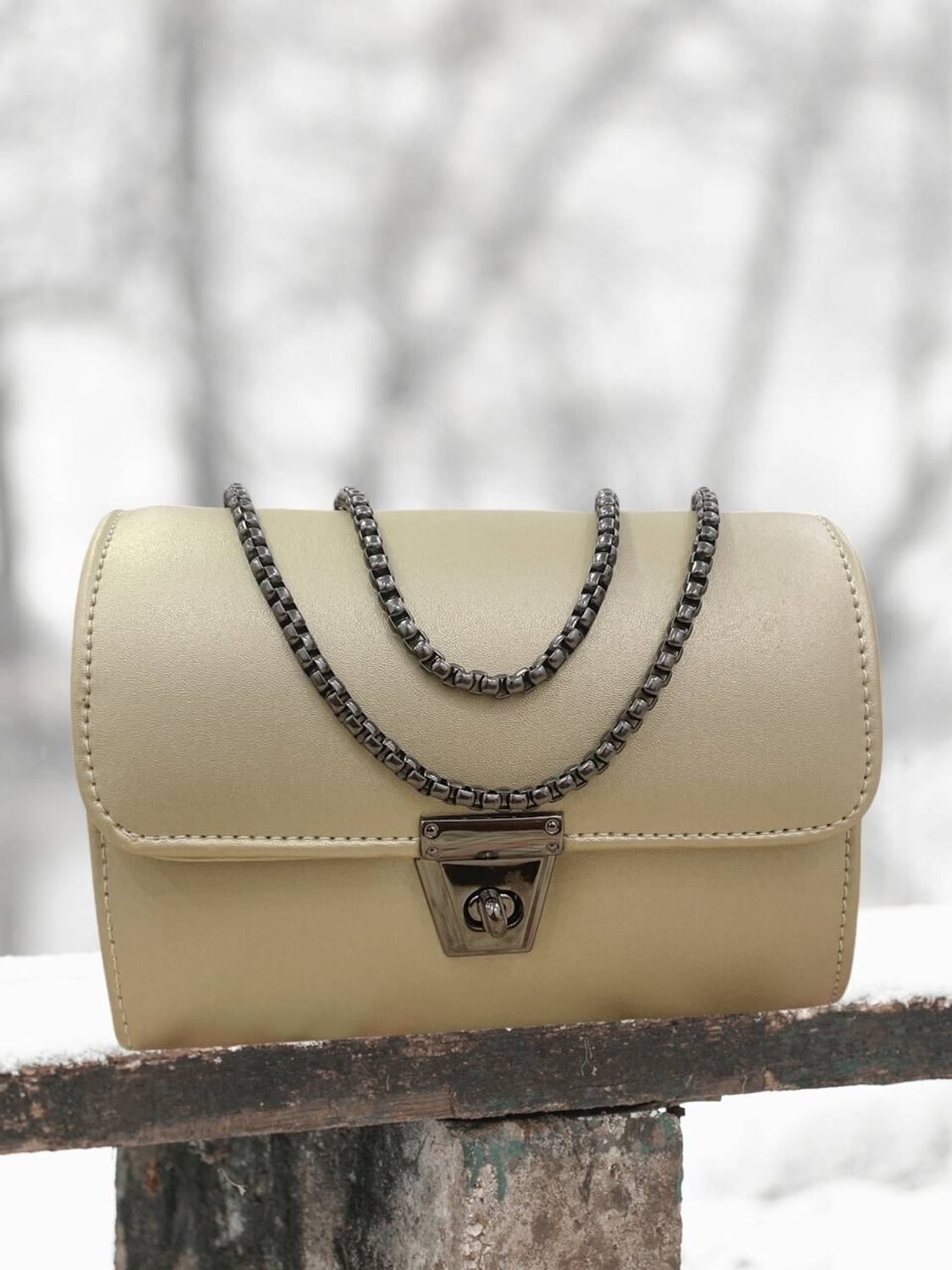ALONZO Gold Sling Bag AZCH02