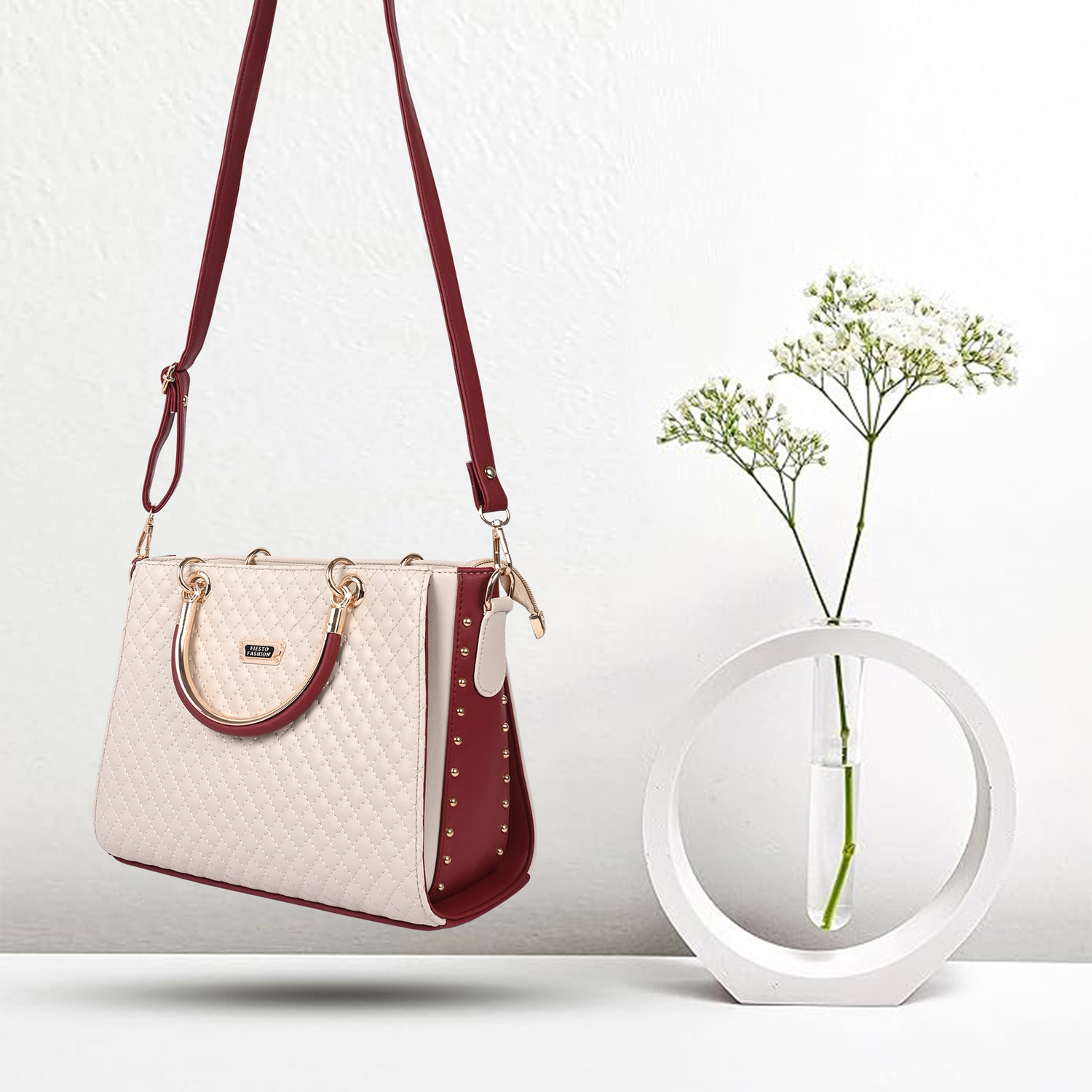 Image of Fiesto fashion White Hand-held Bag Stich Quilted