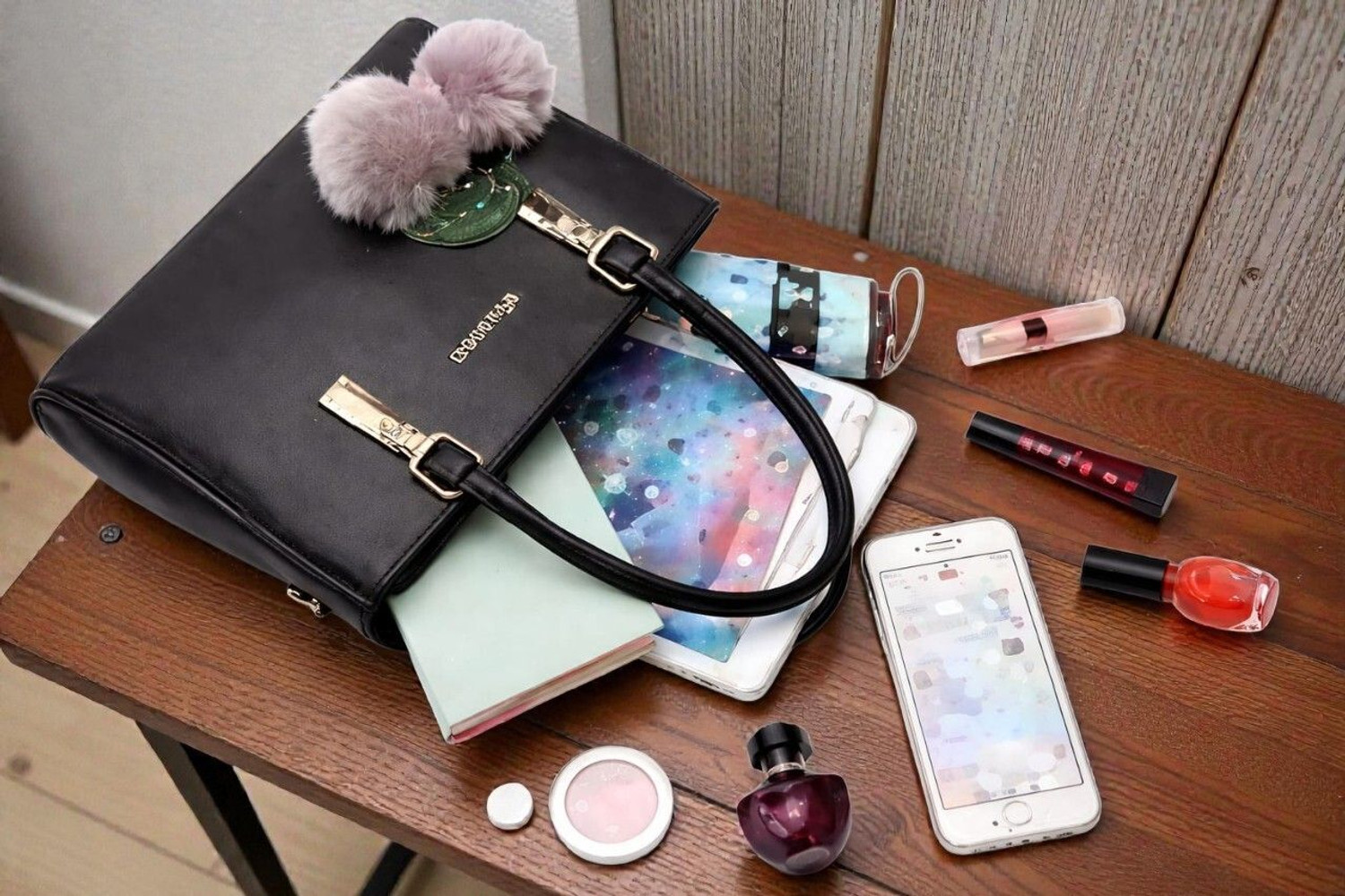 Image of KGN FASHION Black Tote Premium Grace Collection