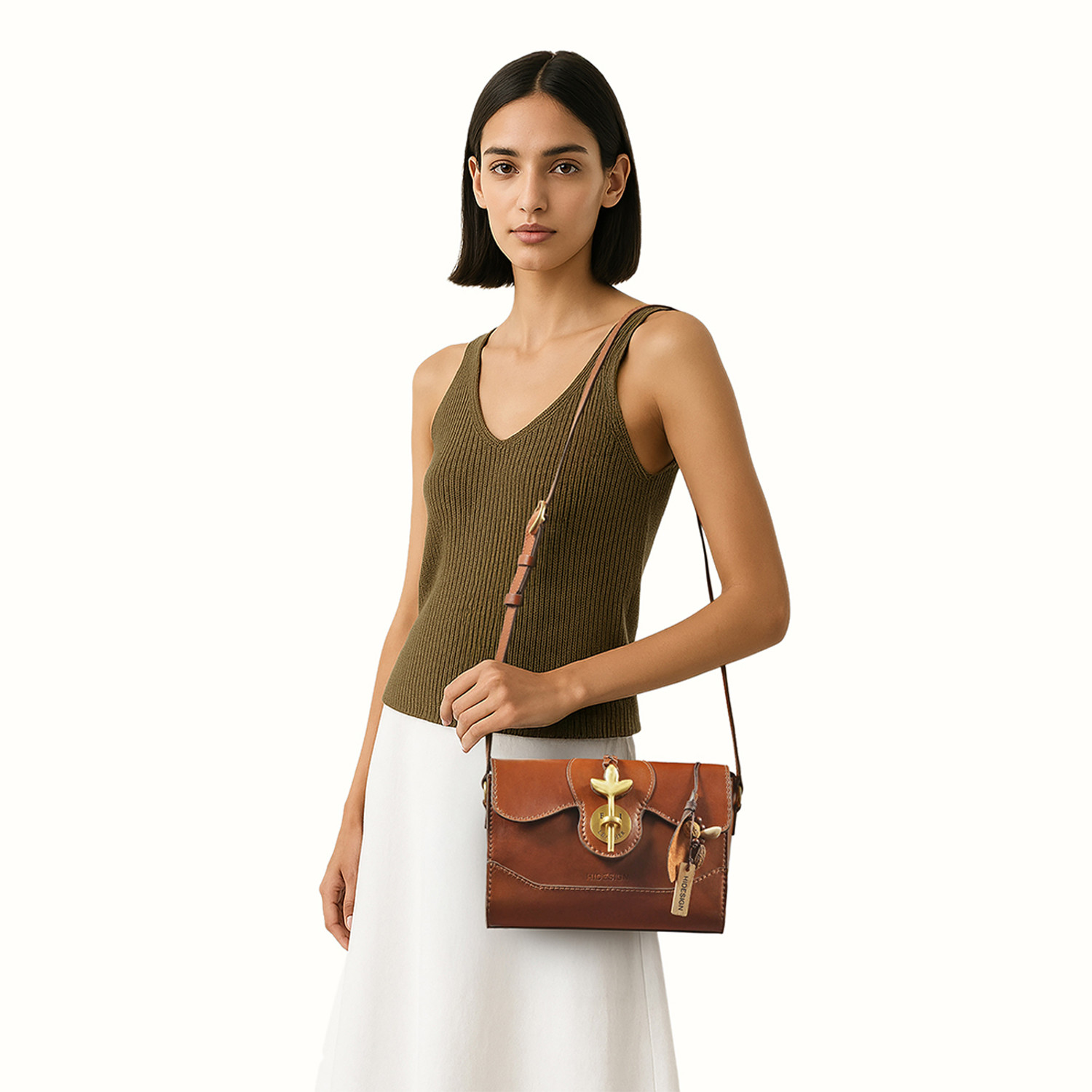 Image of HIDESIGN Tan Women Sling Bag Clover 01