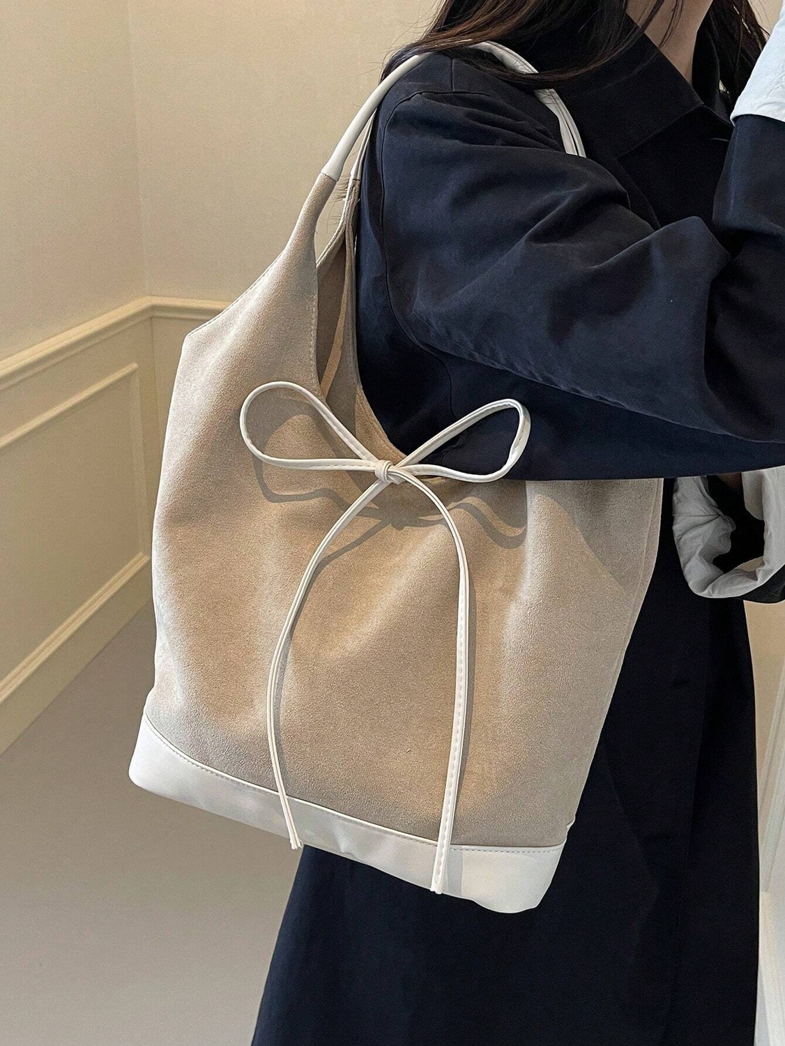 Image of Purplehunt White Sling Bag 1PDWHITE
