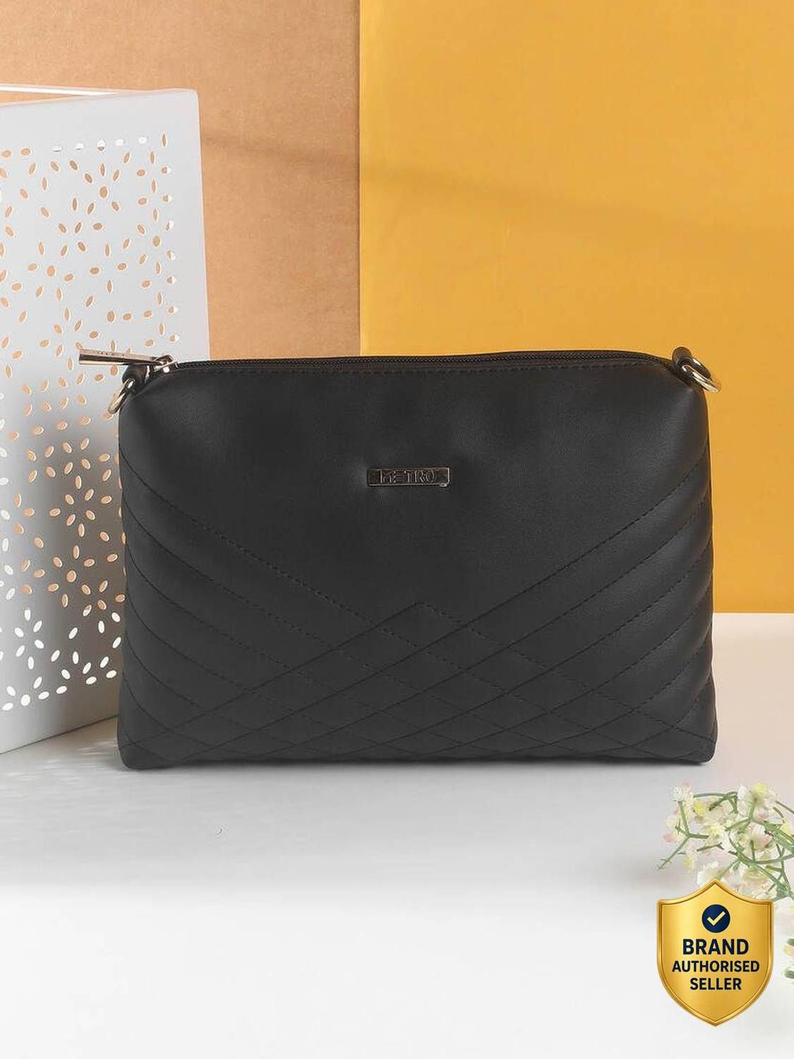 METRO Black Sling Bag 66-7352 - Image 1