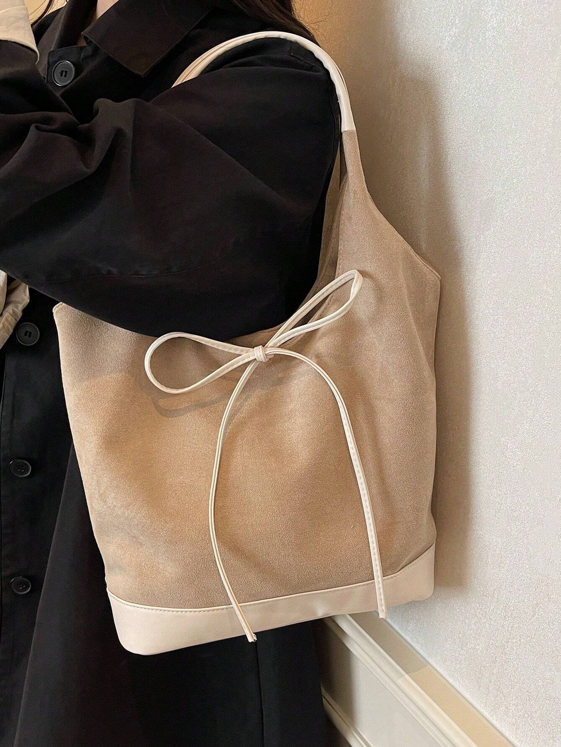 Image of Purplehunt White Sling Bag 1PDWHITE