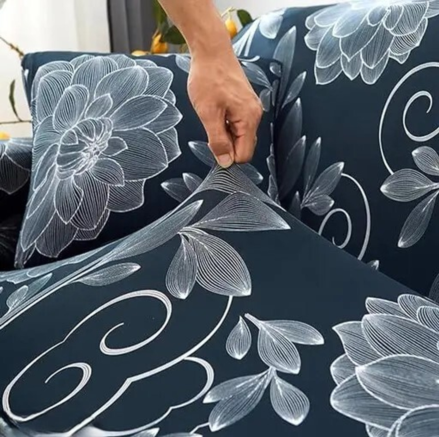 Image of LA MANTTA Polyester 3+1+1 Seater Sofa Floral Cover
