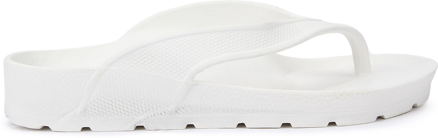 Image of WOODLAND Men Lightweight Comfortable Casual Summer Wear Flip Flops