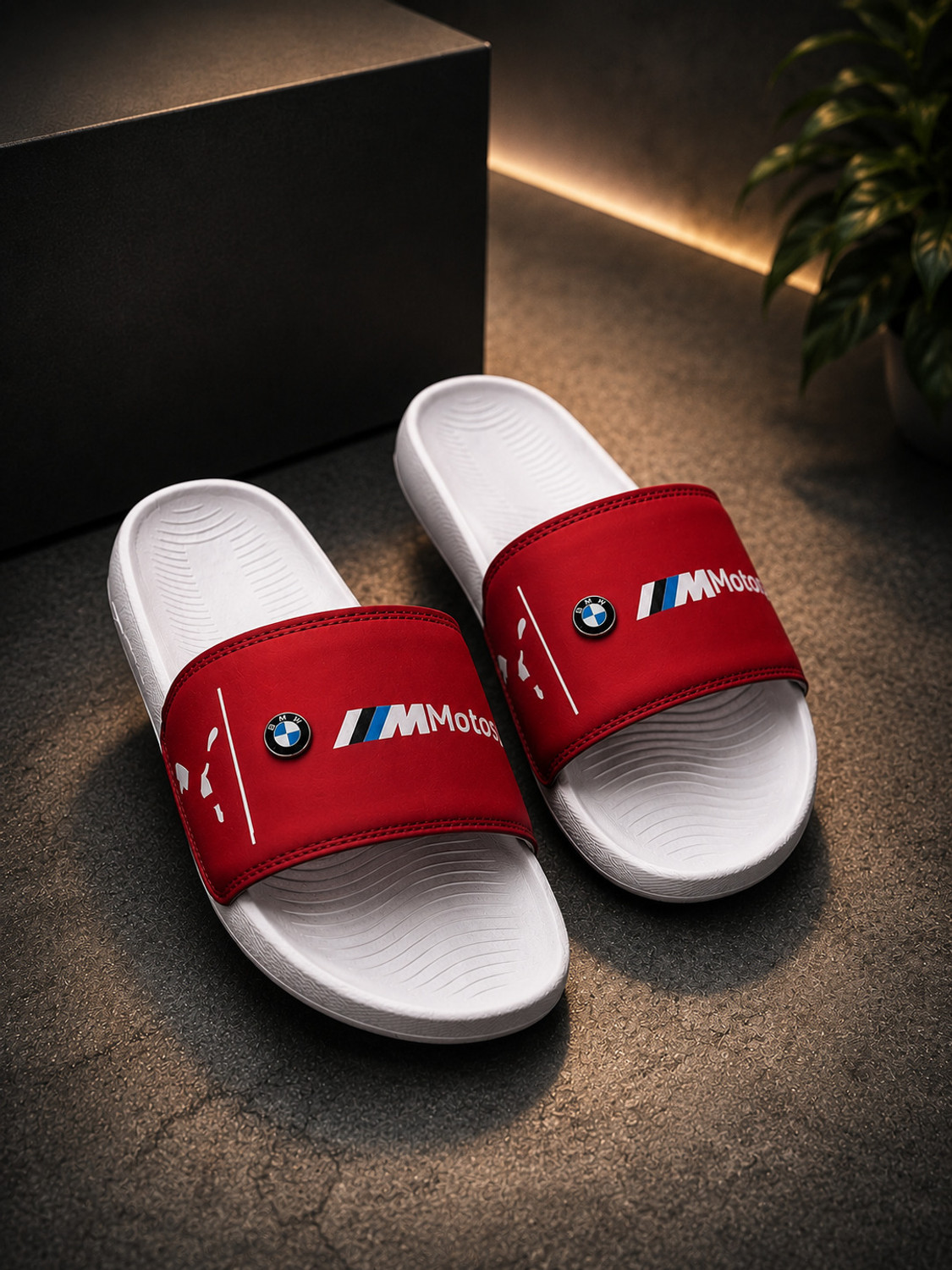 Image of NAYRA CROWN Men Slides