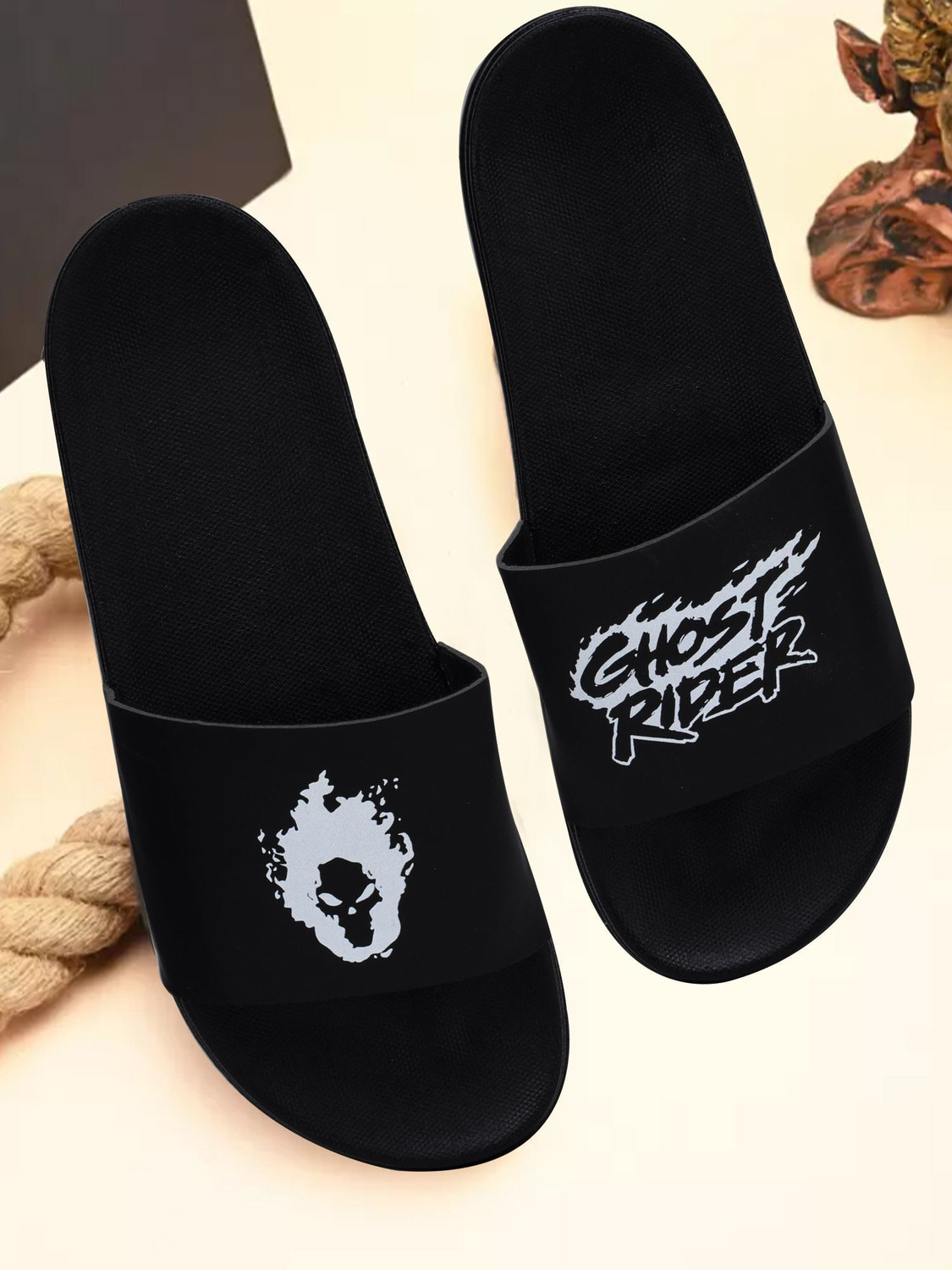 Image of Tzen Men Slippers