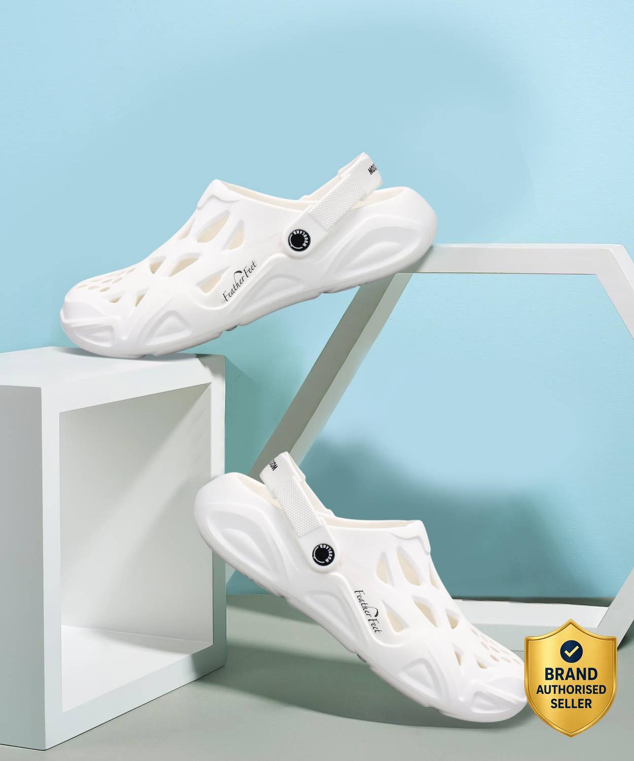 WOODLAND Men Lightweight Cushioned Slides - Image 1