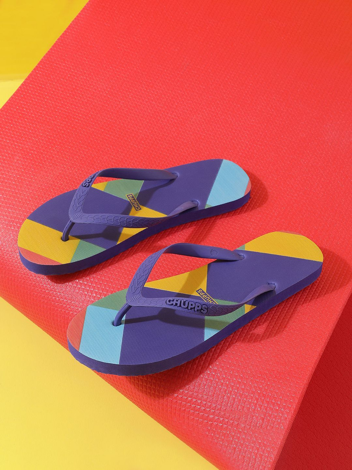 Image of Chupps Men Patang Multi Soft Footbed Lightweight Flip Flops Chappals For Unisex Flip Flops