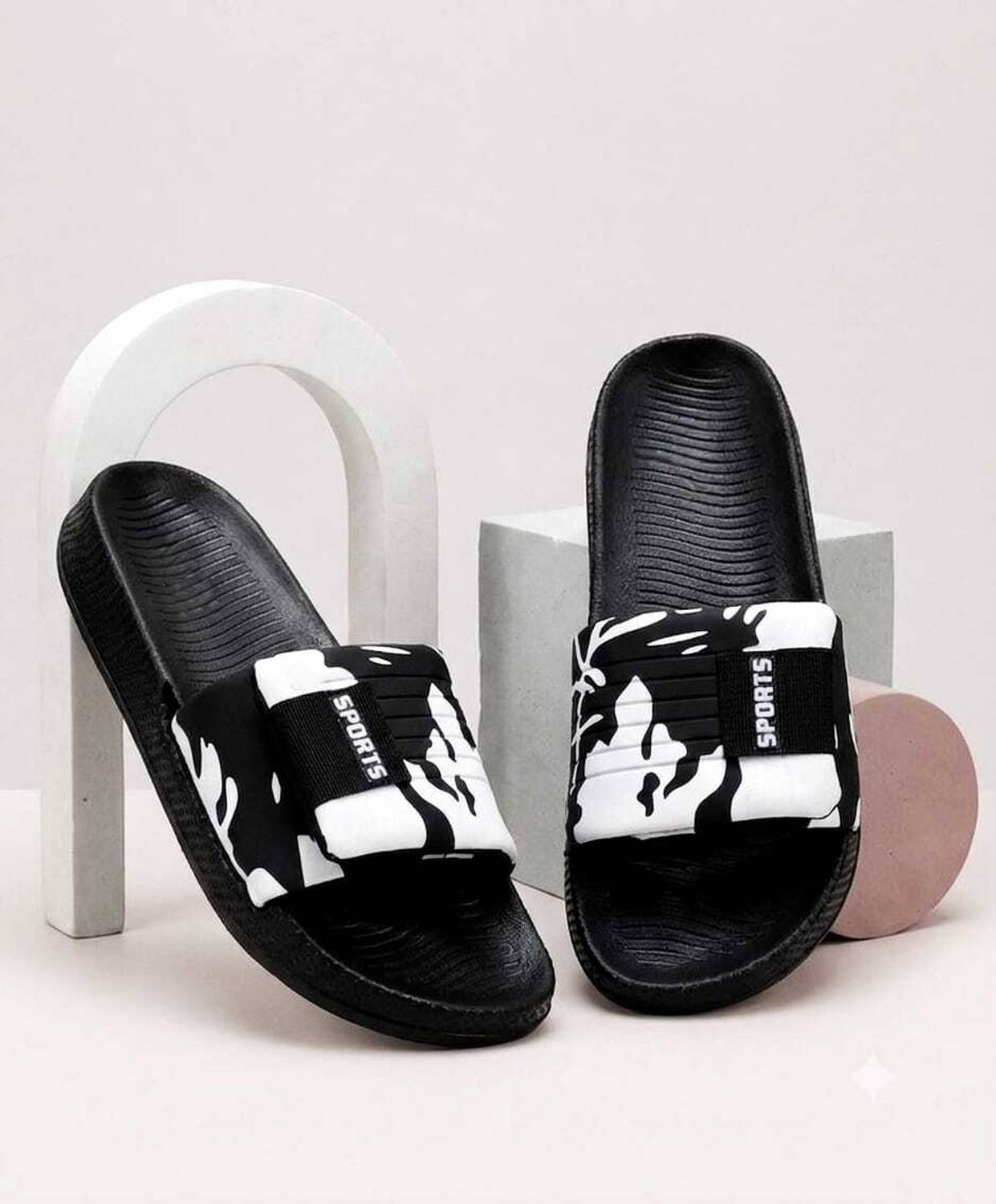 WOWSER Men Black Slides - Image 4