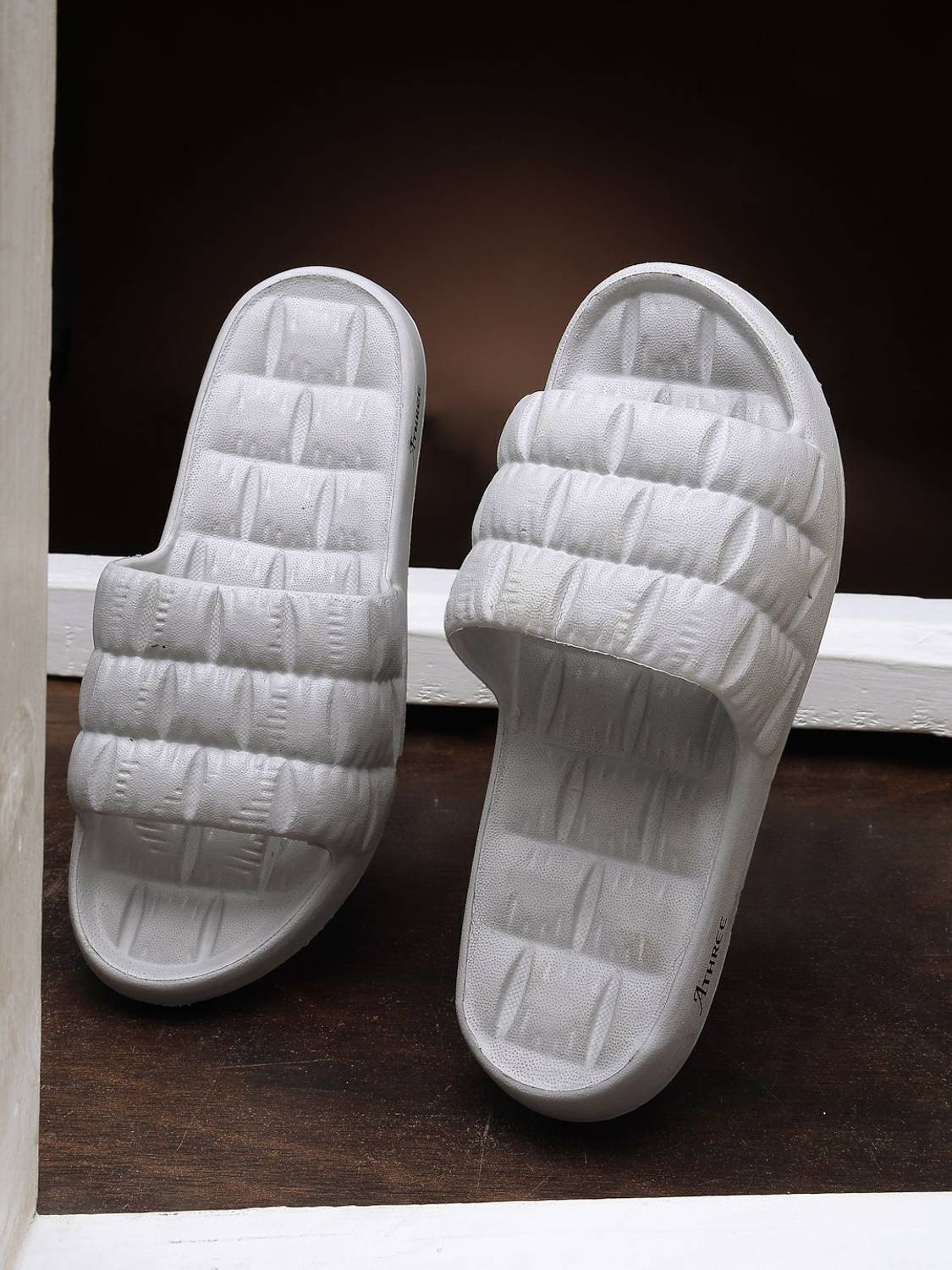 ATHREE Women Slides