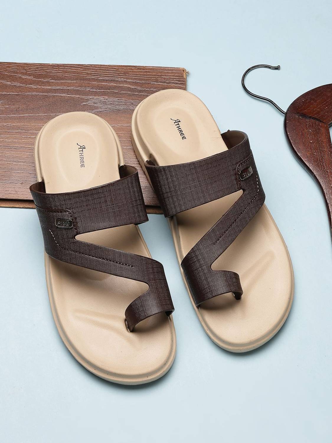 ATHREE Men Slippers