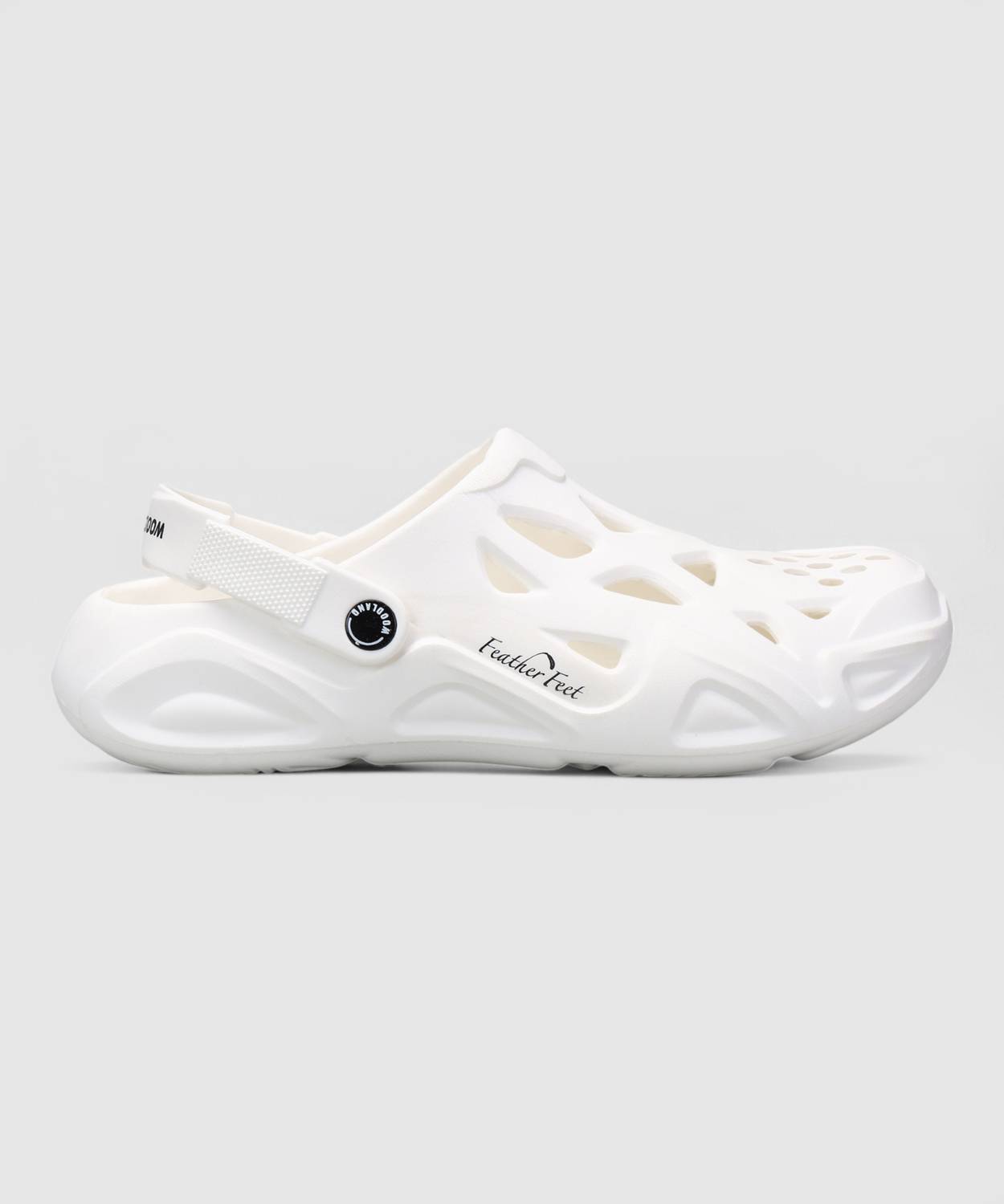 WOODLAND Men Lightweight Cushioned Slides - Image 2