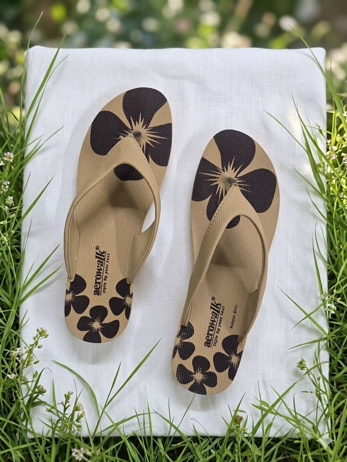 aerowalk Women Slippers