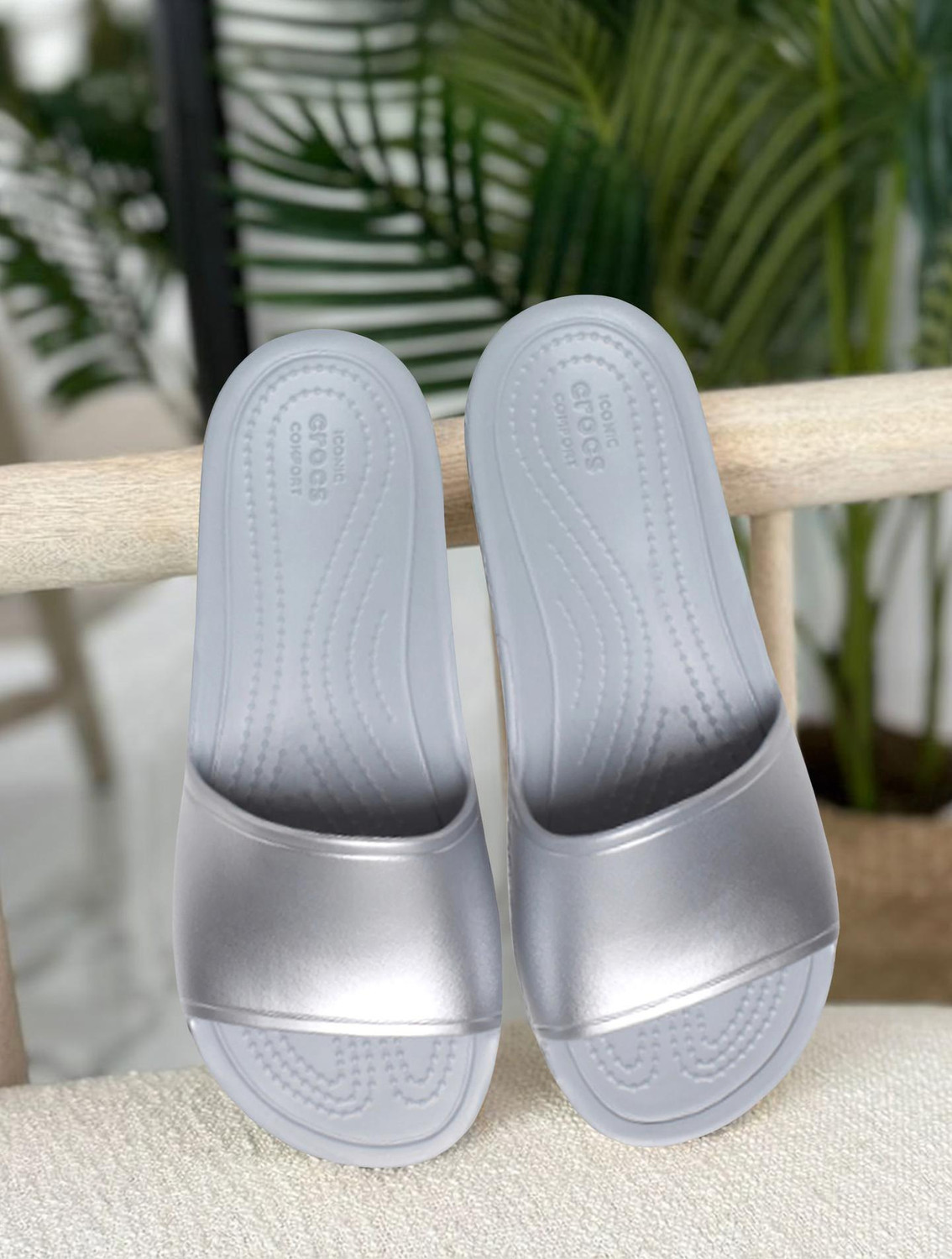 Image of CROCS Women Women's Kadee II Metallic Slides