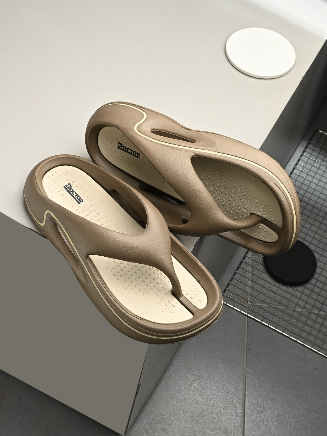 Image of Doctor Health Super Soft Men Men Ortho|Soft Cushion|Lightweight|Anti-Skid|Arch Support|Daily Wear Slippers Flip Flops