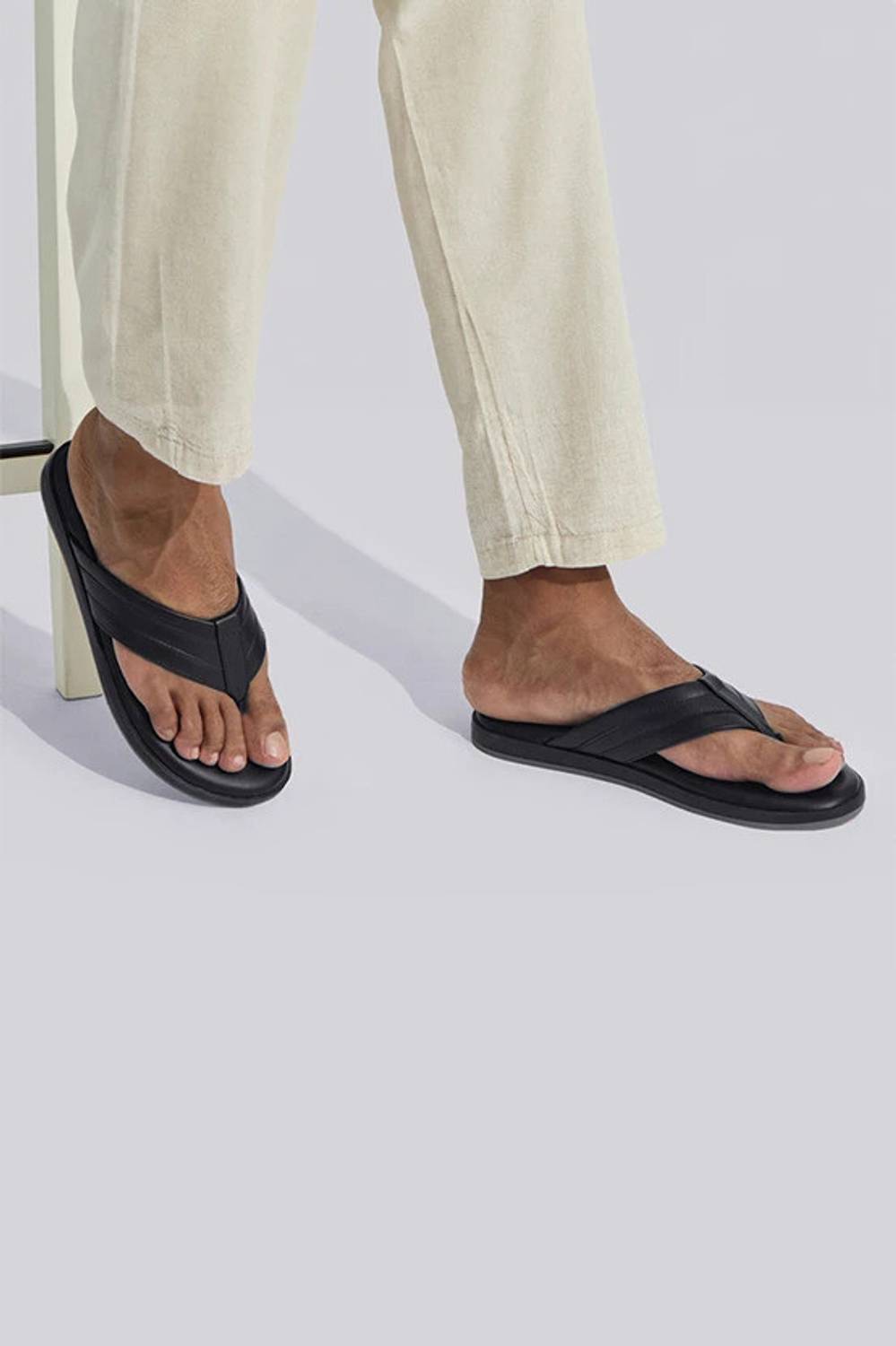 Neemans Men Black Flip Flops - Image 3