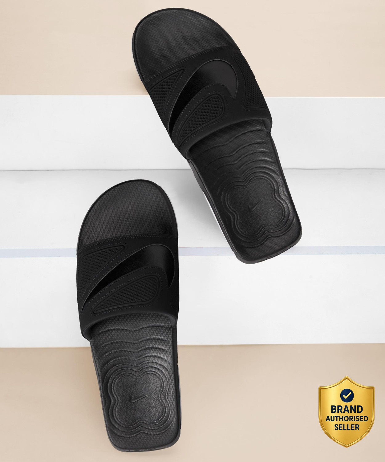 Image of NIKE Men AIR MAX CIRRO SLIDE Slides